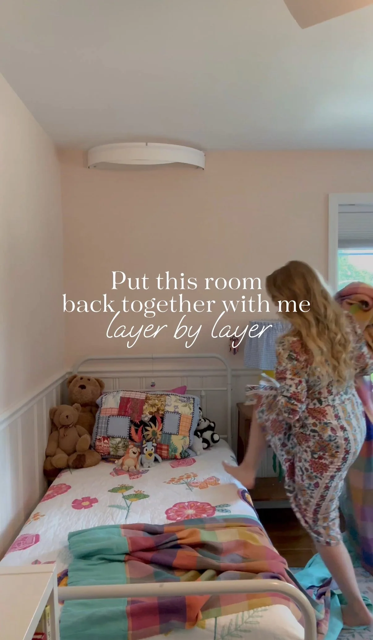 Layer by Layer: A Whimsical Kid’s Room with a Canopy Bed