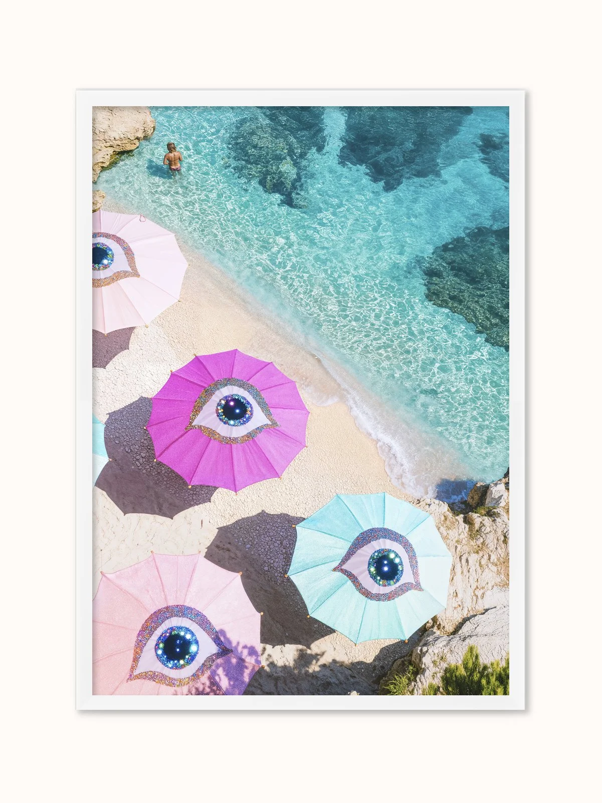 eye-umbrellas-sea-white.jpg