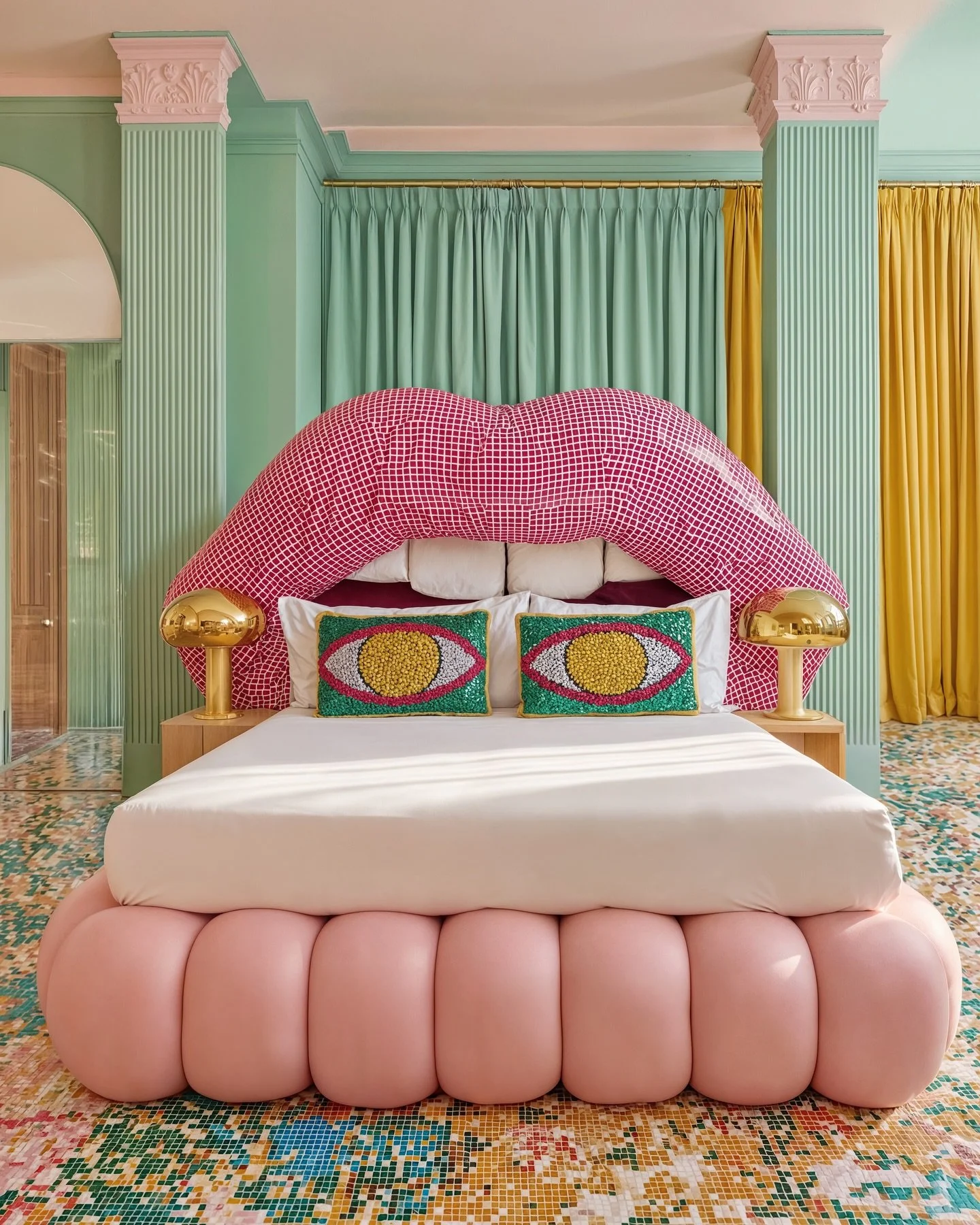 Kiss kiss 💋 

#thisisai #aiinteriordesign #aidesign #lips #maximalism