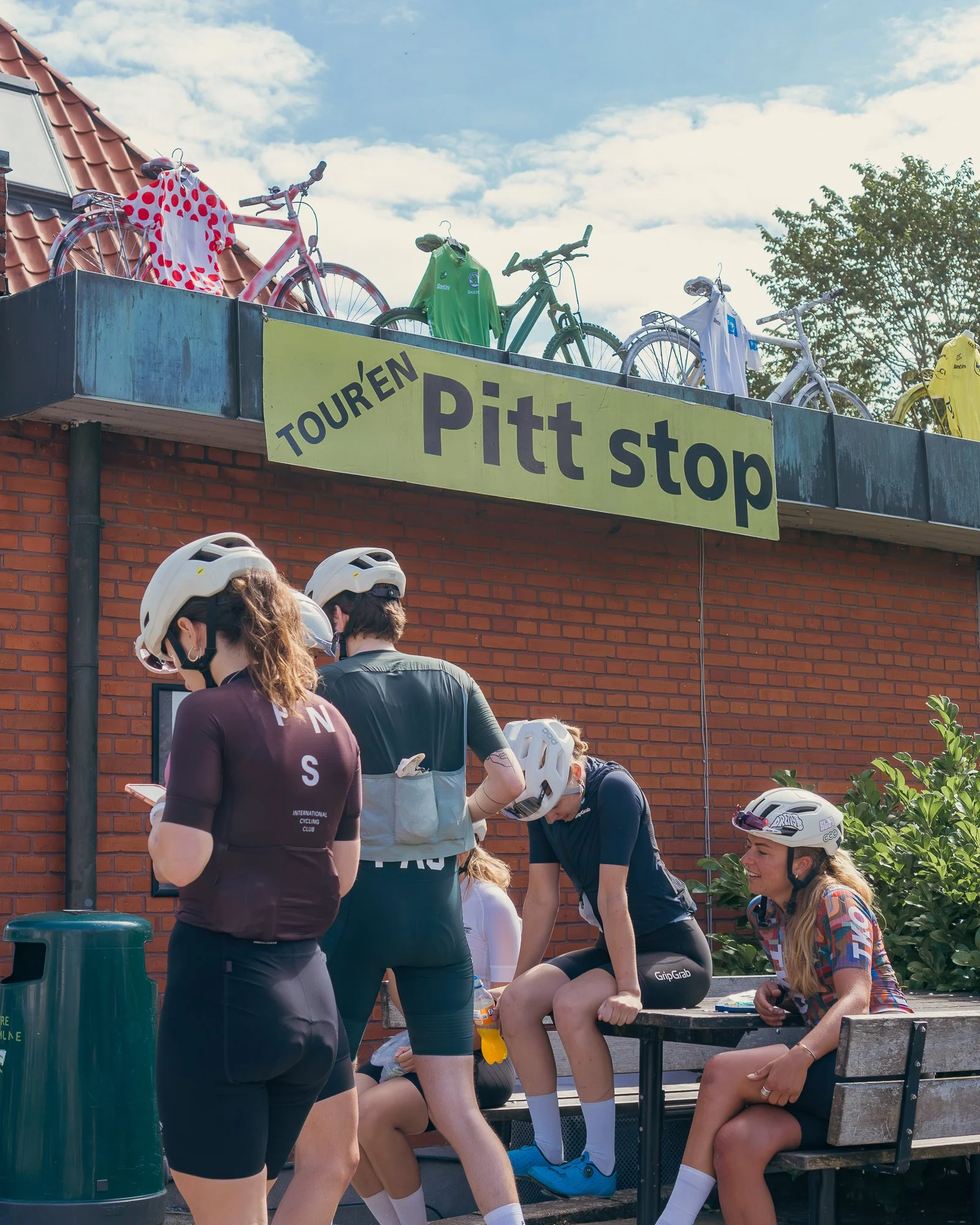 Midsummer - Lo-res-20.jpg