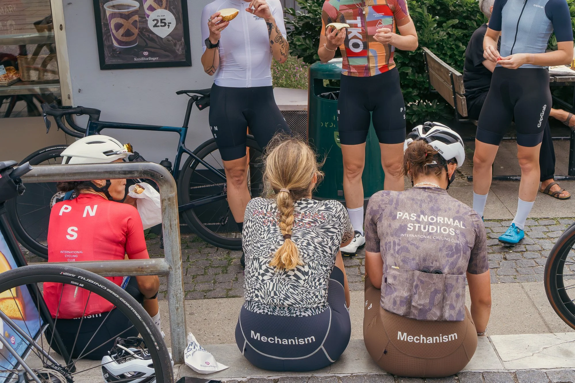 Midsummer - Lo-res-15.jpg