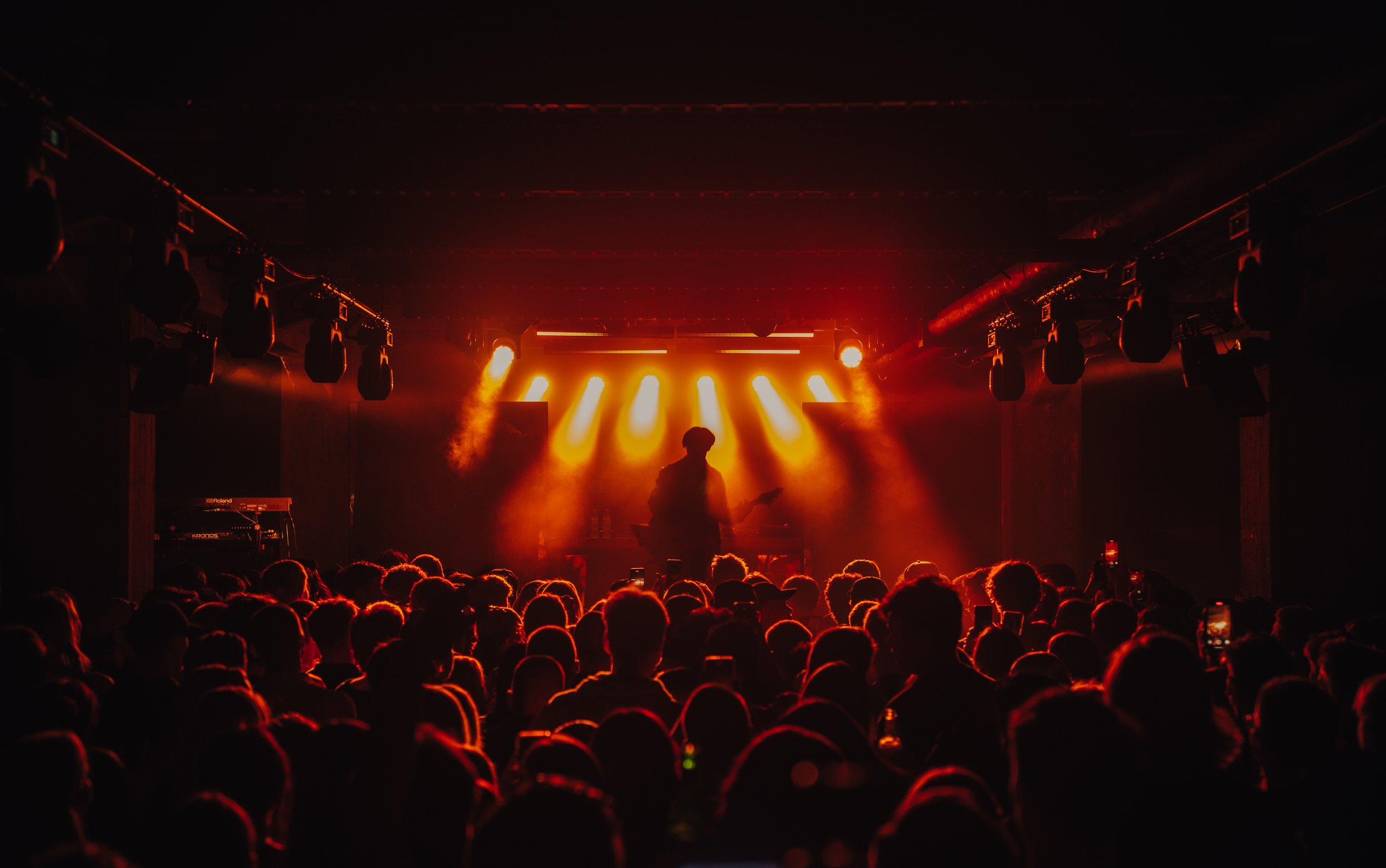 Jore ja Zpoppa performing live at ROADMAN TOUR, captured by Anre Wasse.