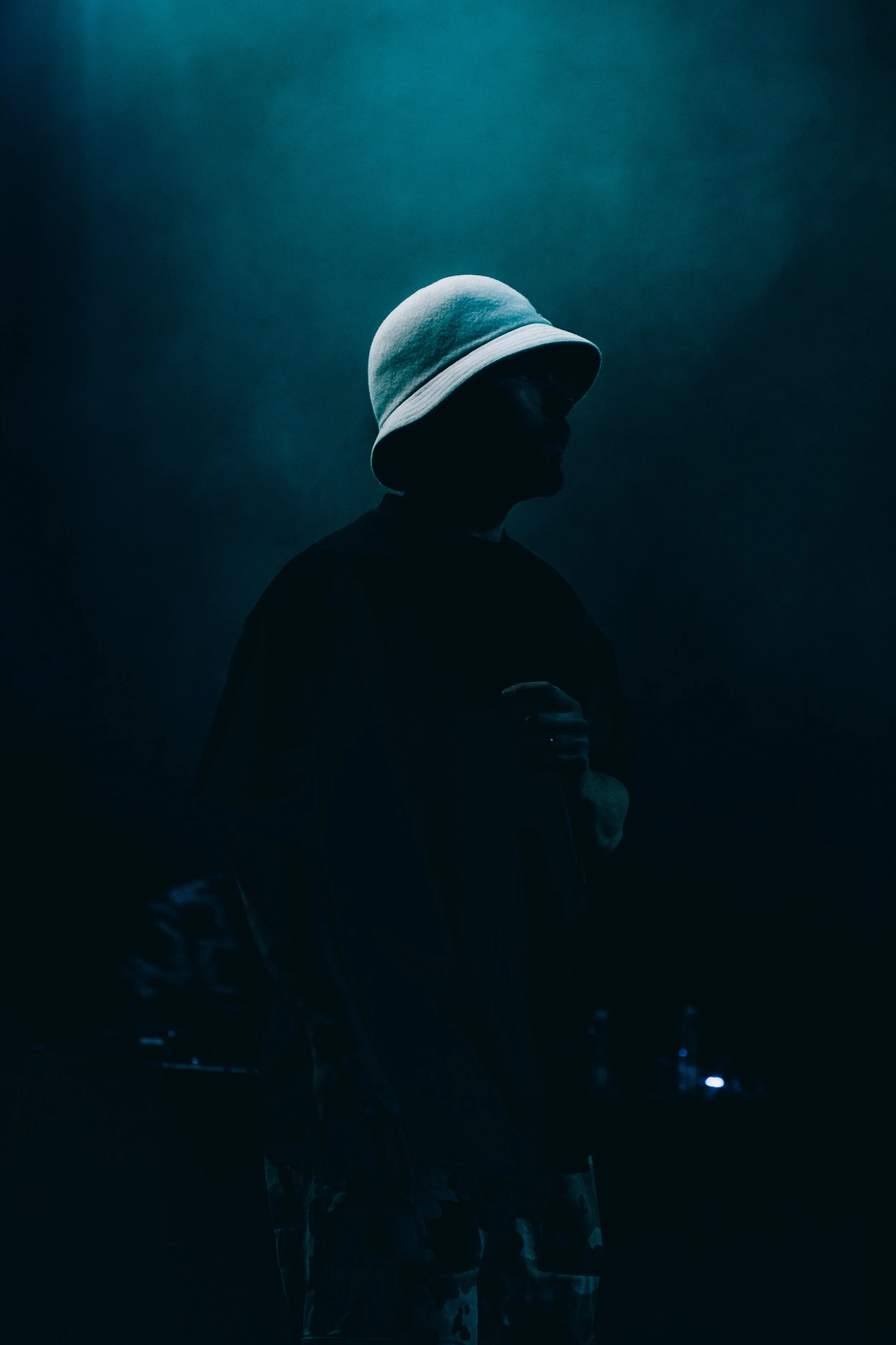 Immanuel performing live at Revive conference, captured by Anre Wasse.