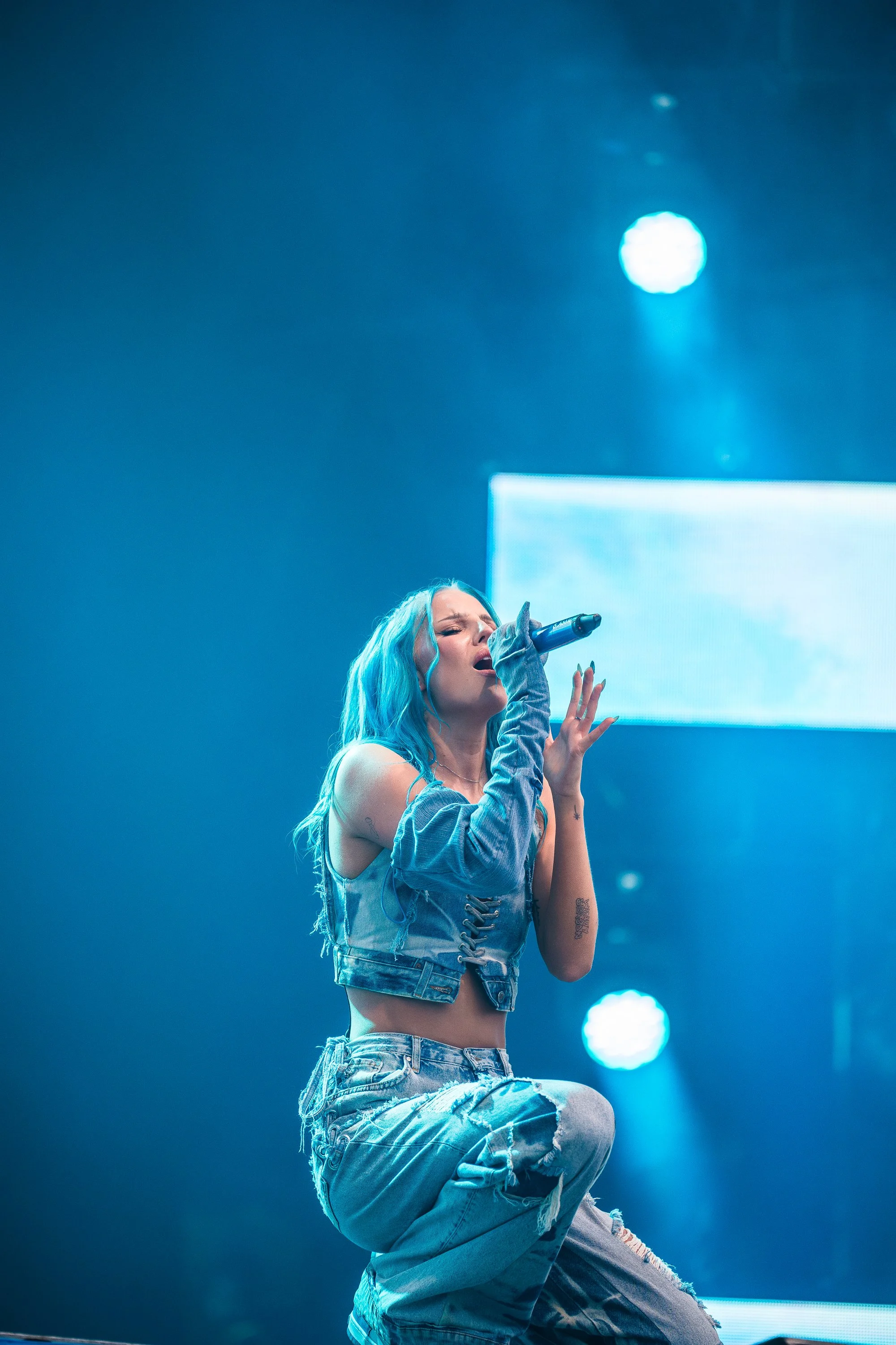 Tuuli performing live at Blockfest, captured by Anre Wasse.