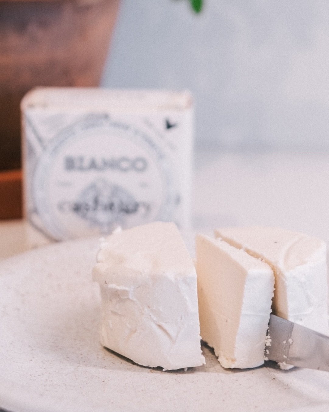 BIANCO 
Our Bianco cheeze is our purest product with the fewest ingredients - yet it is one of our most cheesiest of cheezes. 
The natural sweetness of our organic cashew nuts combined with the fermentation process from our bespoke cultures creates a