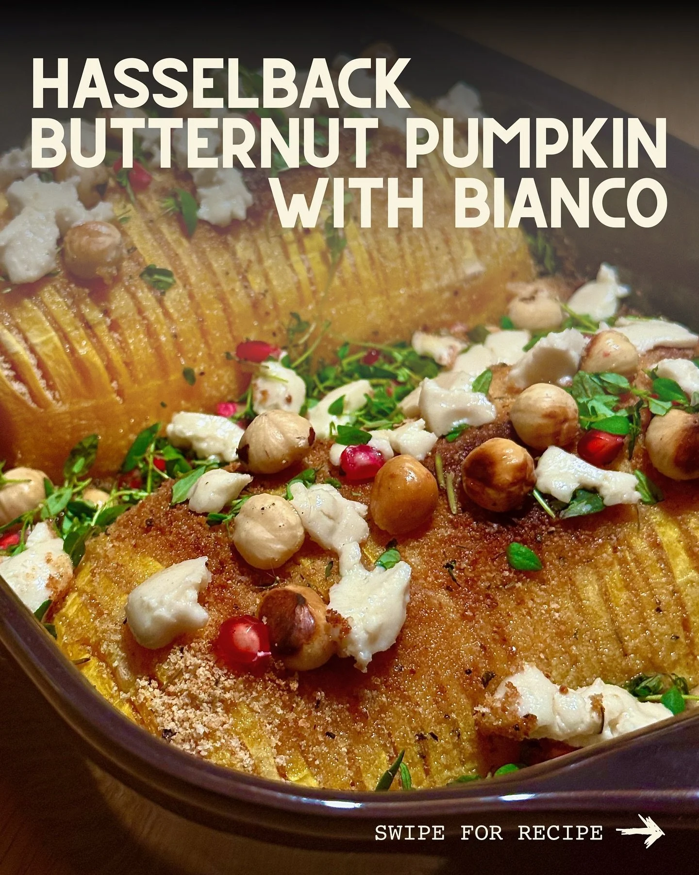 🇬🇧
🍂 Roasted Hasselback Pumpkin with Bianco Cheeze 🧀✨
A modern twist on the classic Swedish Hasselback recipe — this time with butternut pumpkin and our creamy Bianco Cashew Cheeze.
Perfectly roasted, rich, and comfortingly autumny 🍁
Gol