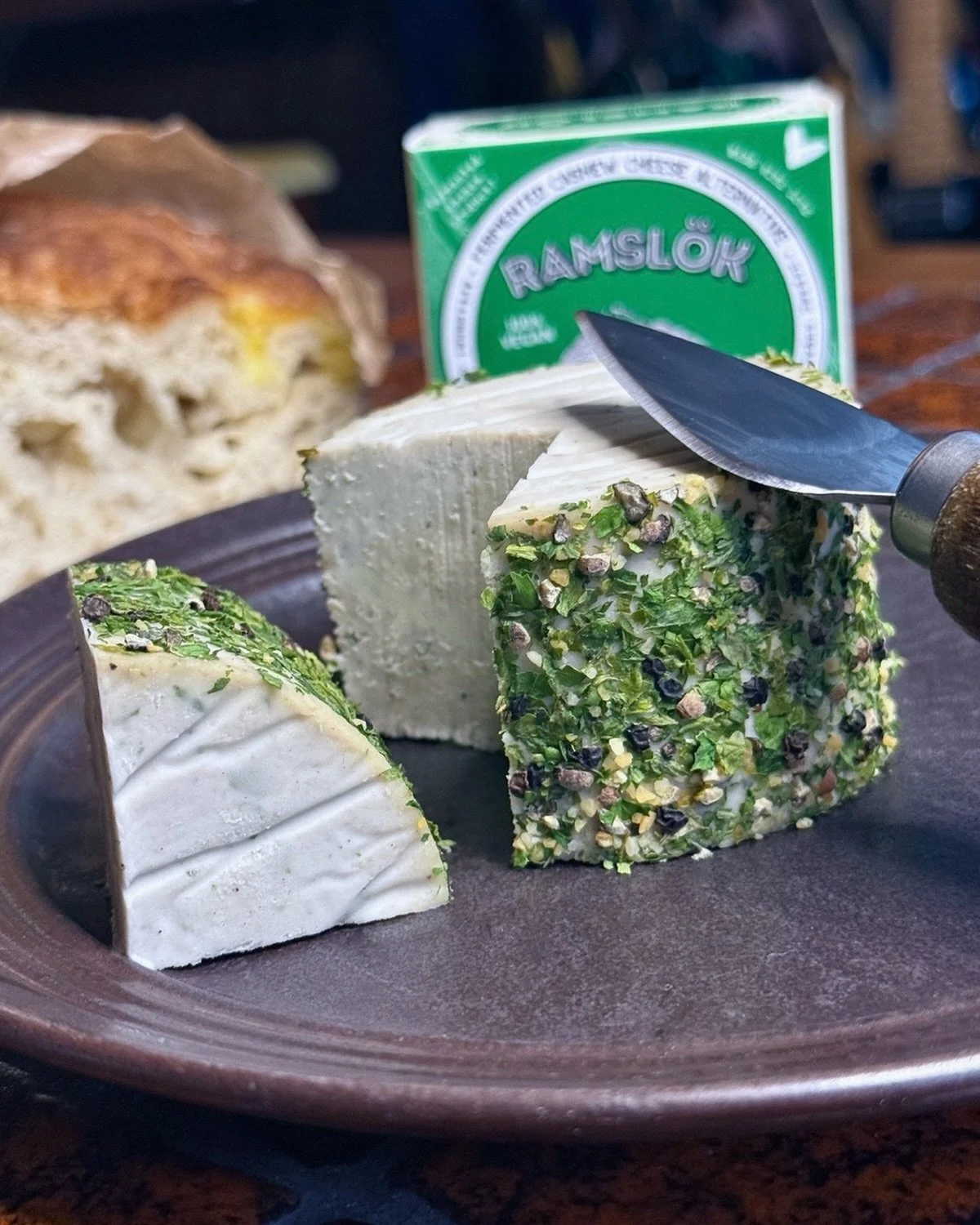 🇬🇧
🏆 RAMSL&Ouml;K 🏆

Our Ramsl&ouml;k cashew cheese is one of our award-winning cheeses &mdash; and it&rsquo;s a best-seller for a reason.

Big flavour. Perfect on a cheeseboard. And once you&rsquo;ve tried it&hellip; you&rsquo;re hooked. 😄

It&