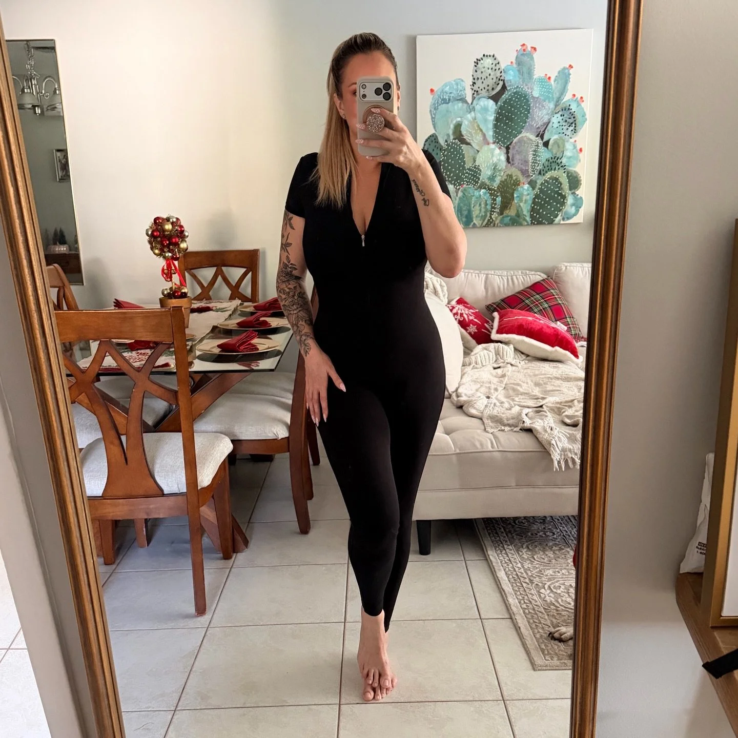 🤍🤍🤍

2 weeks since I landed in the ER with the worst pain ever in my leg thanks to either sciatica, nerve damage or who knows what cause I still don&rsquo;t know what it was 😂 I can&rsquo;t wait to hit the gym Monday! I went back to work today an