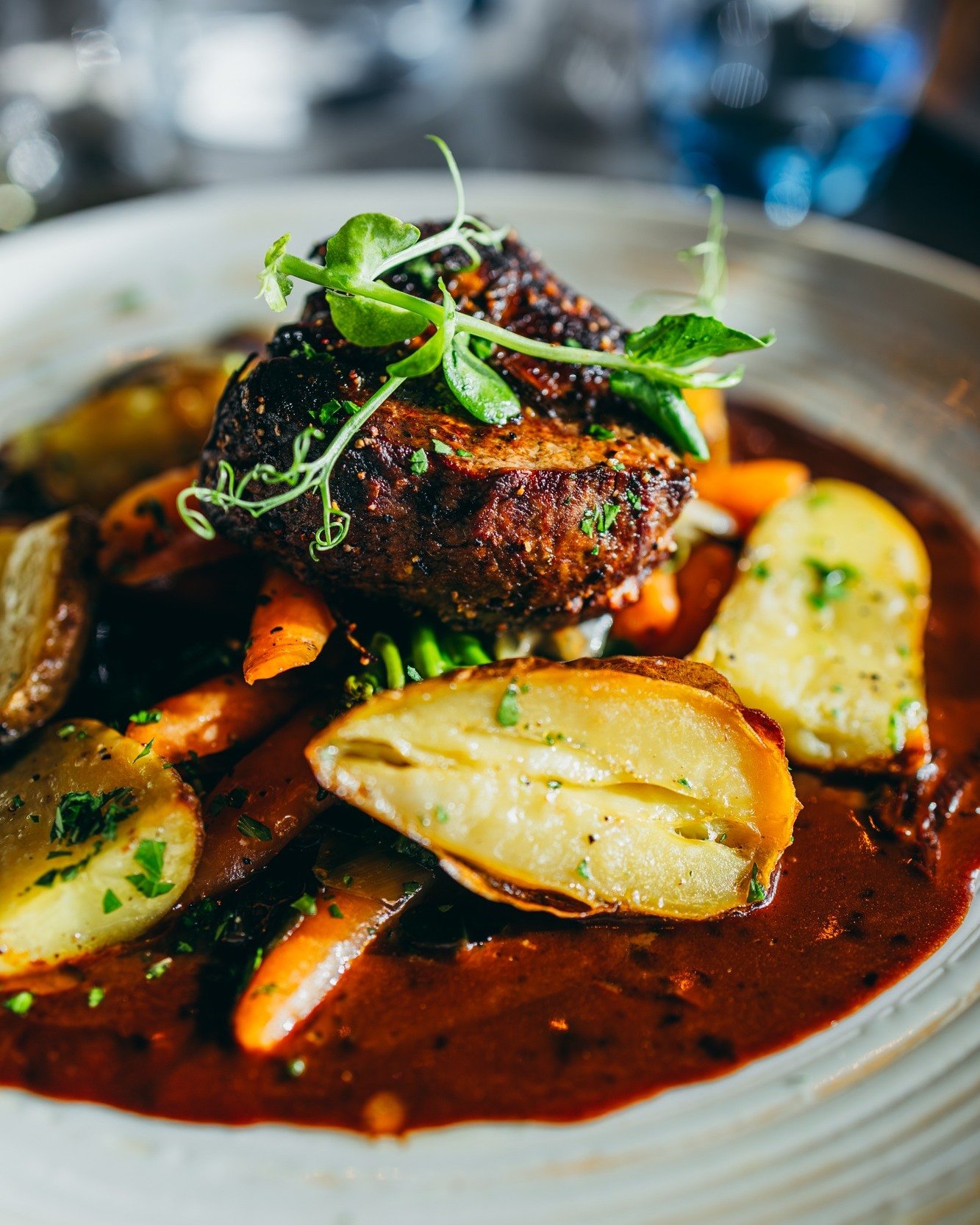 From morning coffee to late-night drinks &ndash; we&rsquo;ve got you covered✨

☕ Caf&eacute;: 09:00&ndash;16:00 (Lunch 11:00&ndash;15:00)
🍽 Restaurant: 16:00&ndash;21:00
🍷 Bar open &lsquo;til 23:00 (Sun&ndash;Thu) / 00:00 (Fri&ndash;Sat)

#rambergr