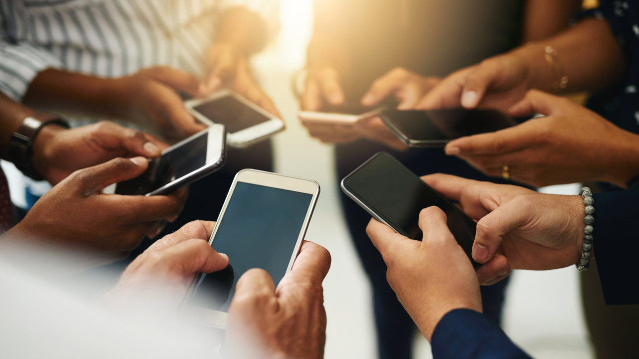 Why Home Screen Texting Apps Are Just More Fun