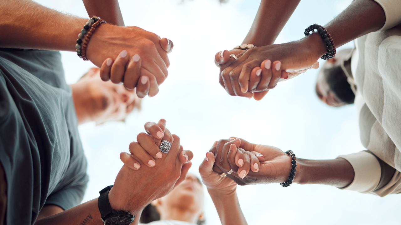 Thanking Santa (and Each Other): Gratitude Texts for a More Meaningful Season