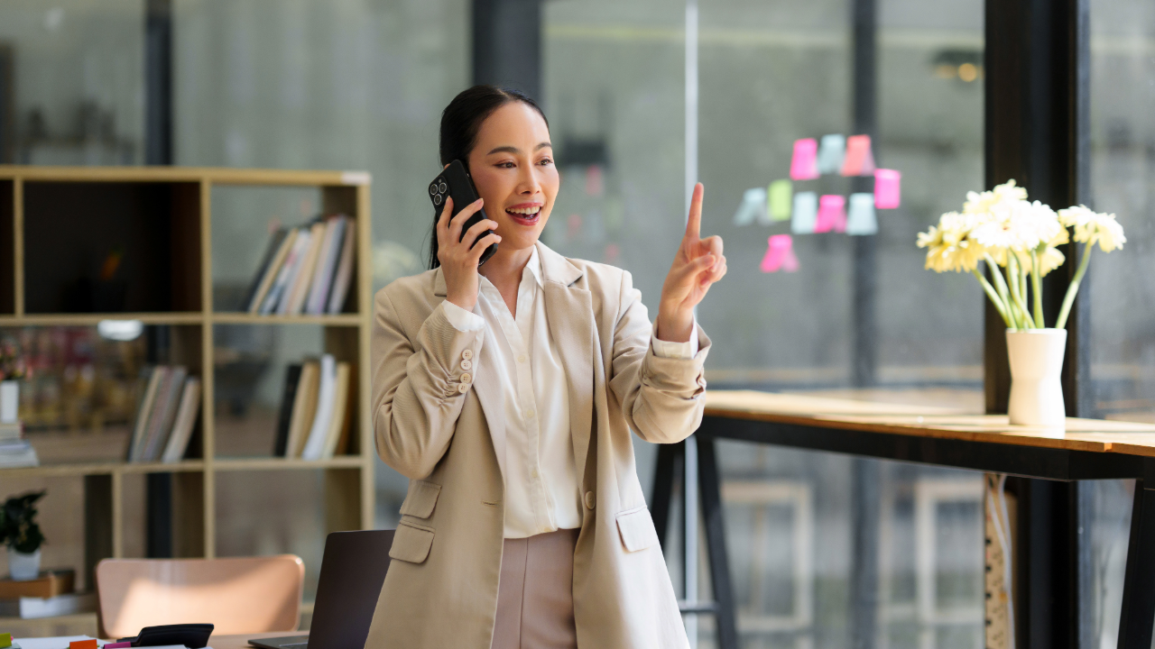 What's the Best Way to Do Creative Brainstorming?