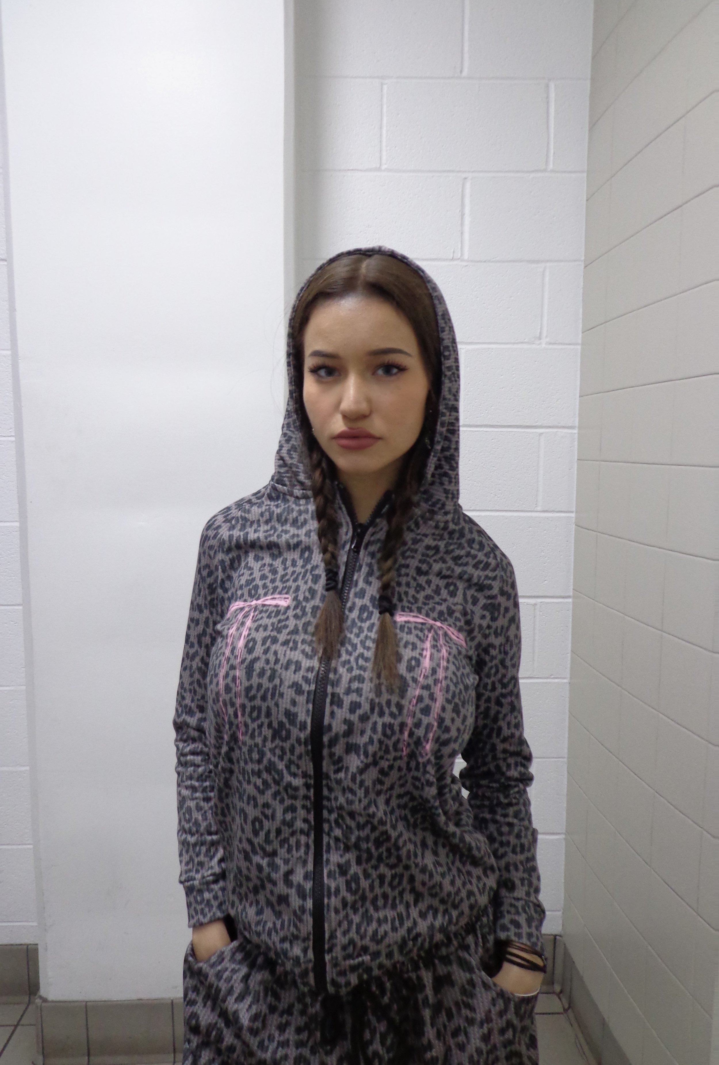 Kitties zip up