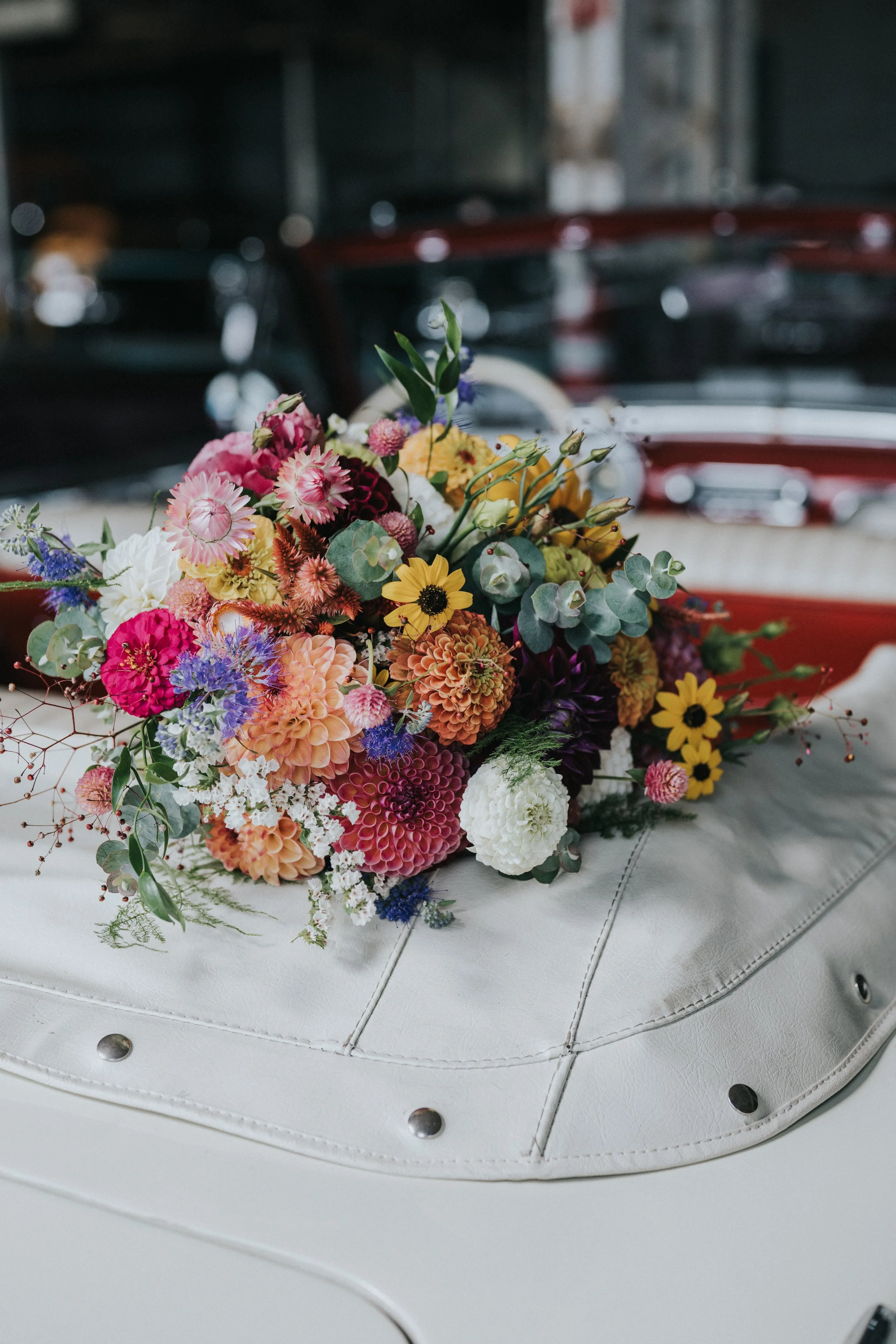 vintage car, vintage wedding, florals, botanical, car photography, bride