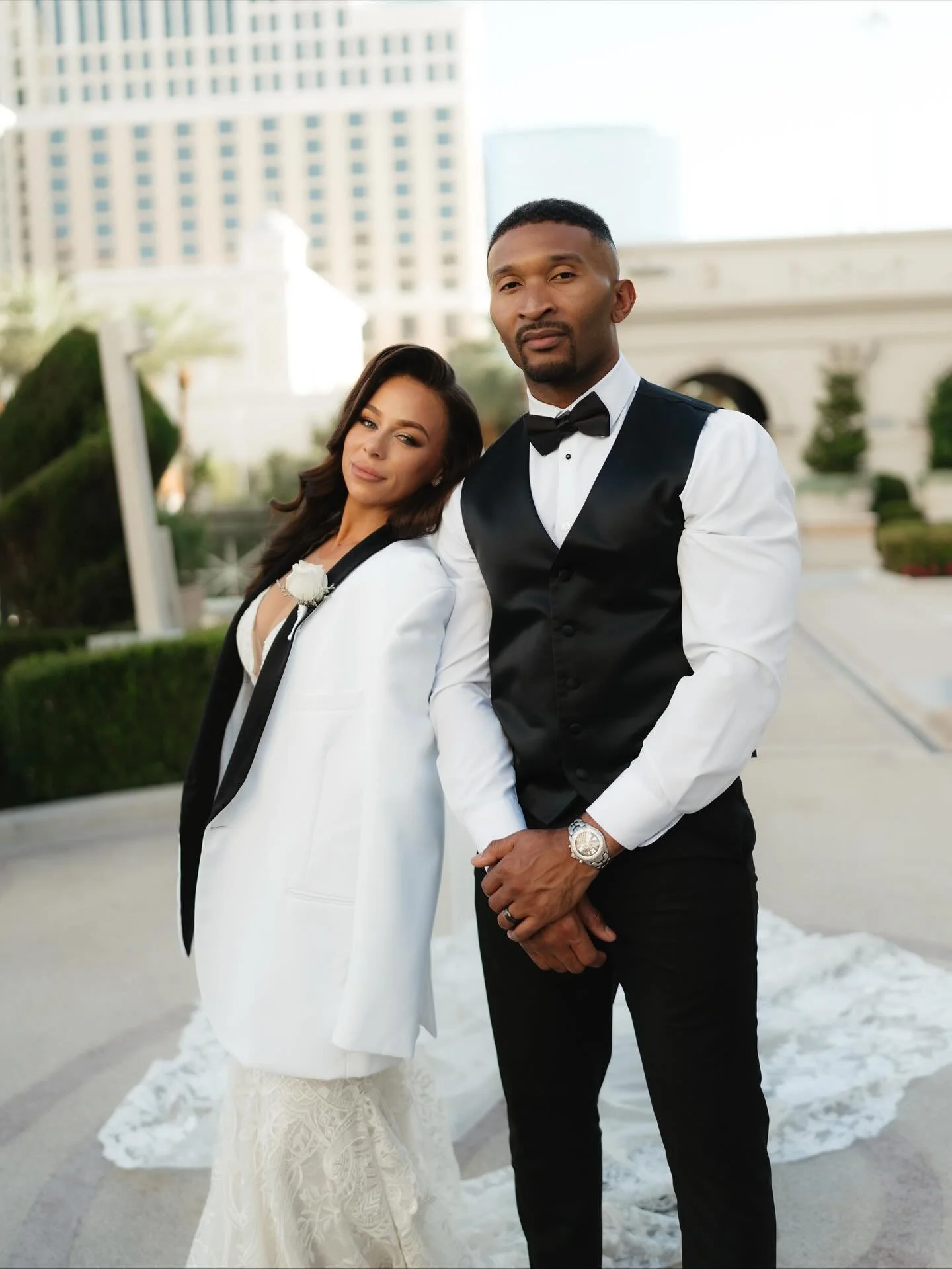 an abundance of riches come in marriage. 
here are some of the sneak peek photos sent to yasmin + jeremy of their much much deserved and beloved wedding they had over the weekend 🖤 ((the last photo is to die for!!))

the amazing team: 
photo: @photo