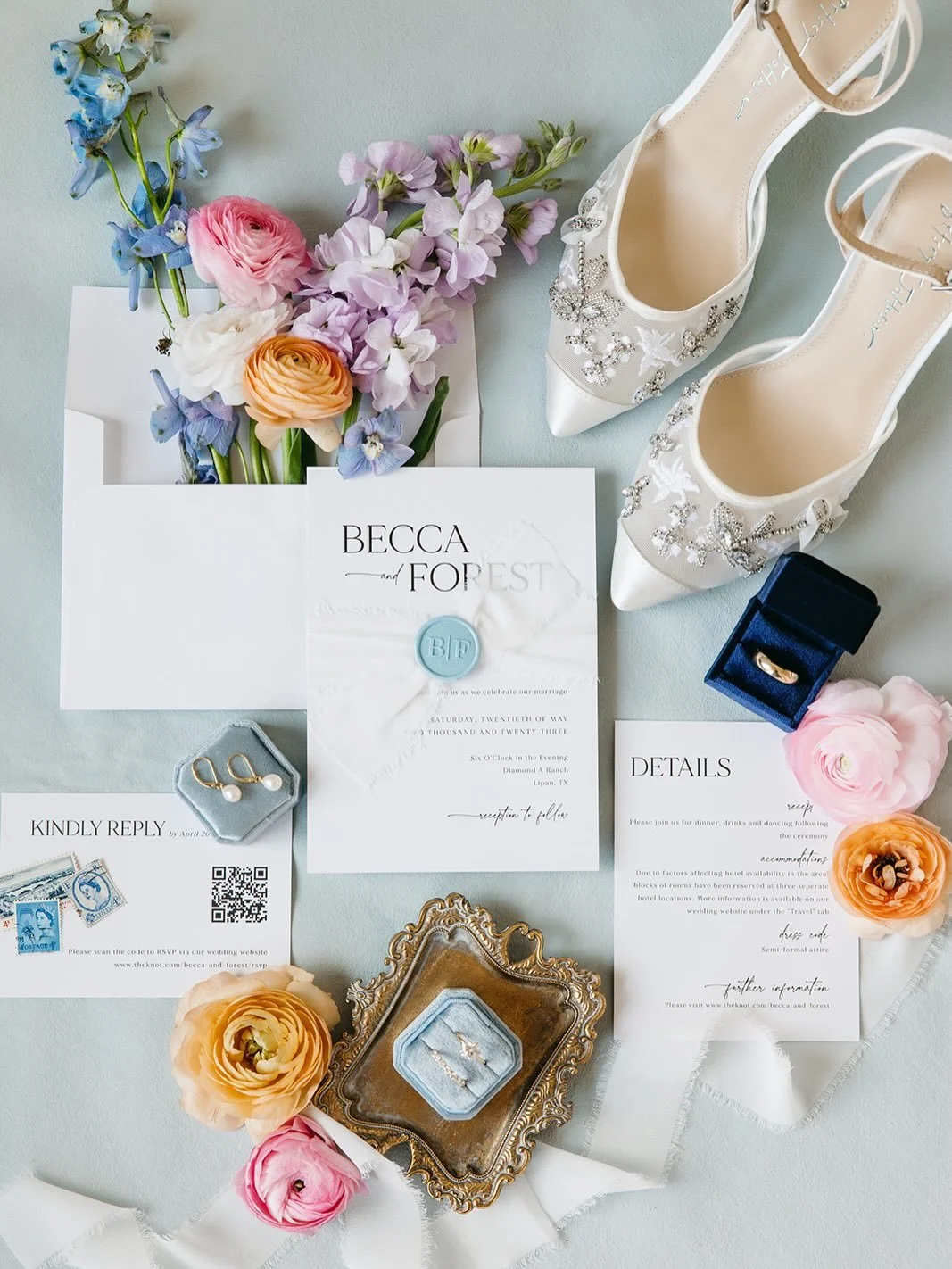 The cutest detail shots everrrrr! 🫶🏼

Dallas wedding fort worth wedding central Texas weddings Texas wedding styled shoot styled wedding wedding fall wedding winter wedding spring wedding summer wedding wedding day #weddingflorist #florist #texasfl