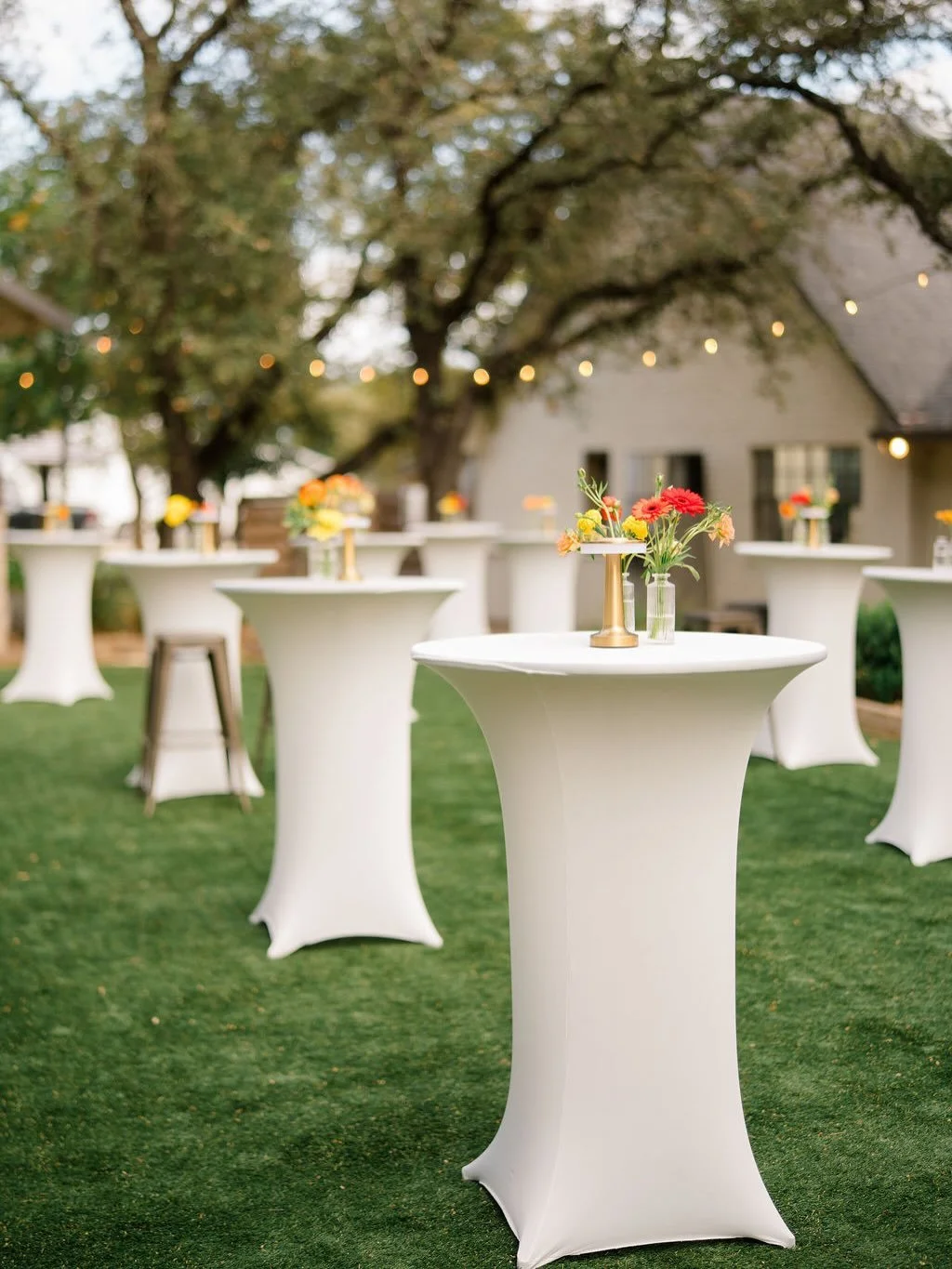 The cutest cocktail buds 🍑🌿🌼

Dallas wedding fort worth wedding central Texas weddings Texas wedding styled shoot styled wedding wedding fall wedding winter wedding spring wedding summer wedding wedding day #weddingflorist #florist #texasflorist D