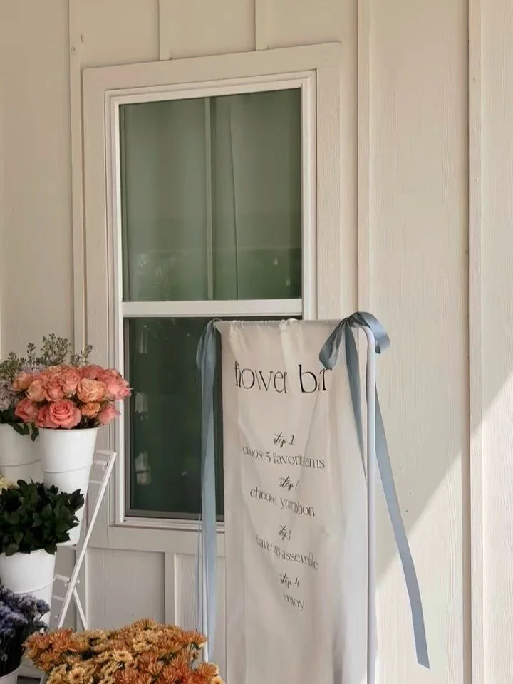 Need a flower bar for your next event? We can help! Rent Rosie for your birthday, baby shower, wedding, graduation party, etc! She is always happy to bring some fun to your party 🌸 We are currently making adjustments to Rosie and her offerings (for 