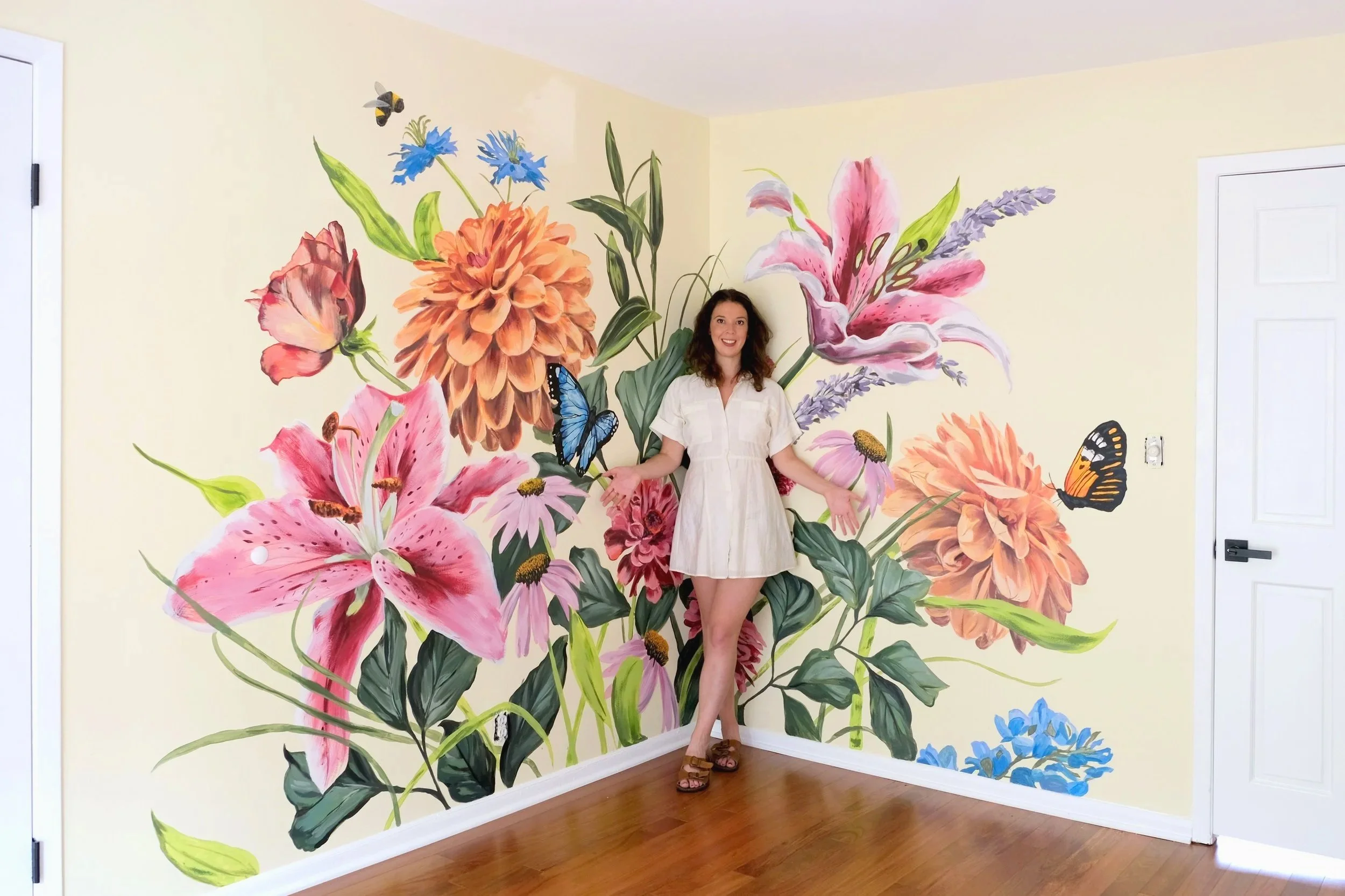 Little girl's bedroom mural