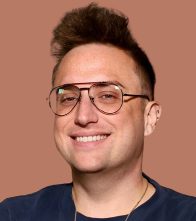 Headshot of Clay Klaus-Wade, intern therapist at Sunflower Radiance Counseling.