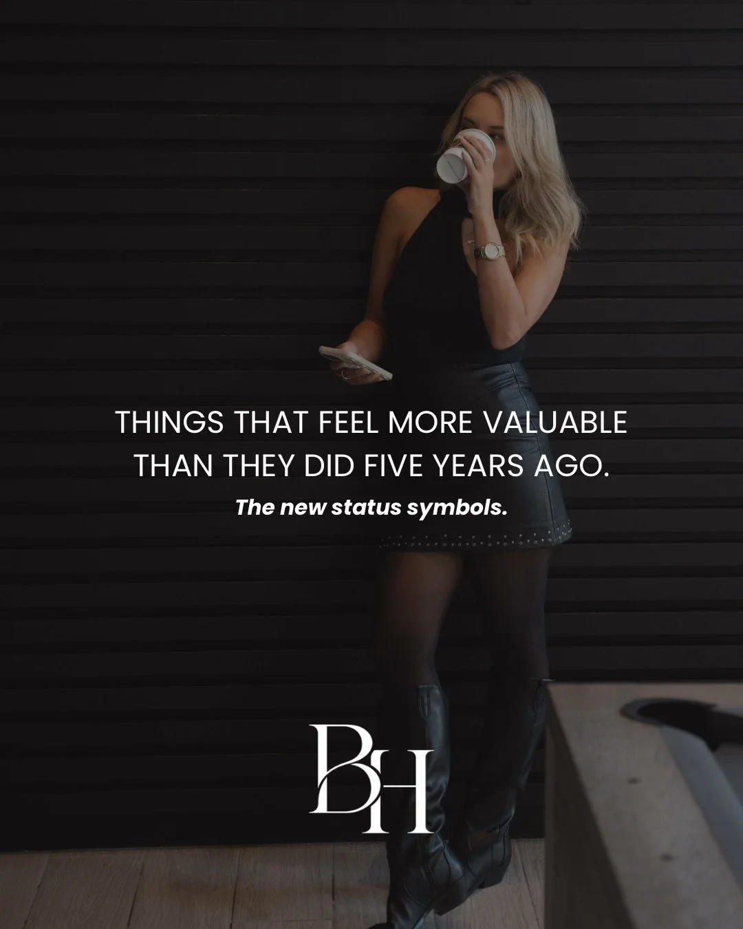 Five years ago, we thought luxury looked very different.

We thought it looked like more.

More things.
More followers.
More recognition.
More proof.

But the women we admire most today seem to value something else entirely.

A strong reputation.

A 