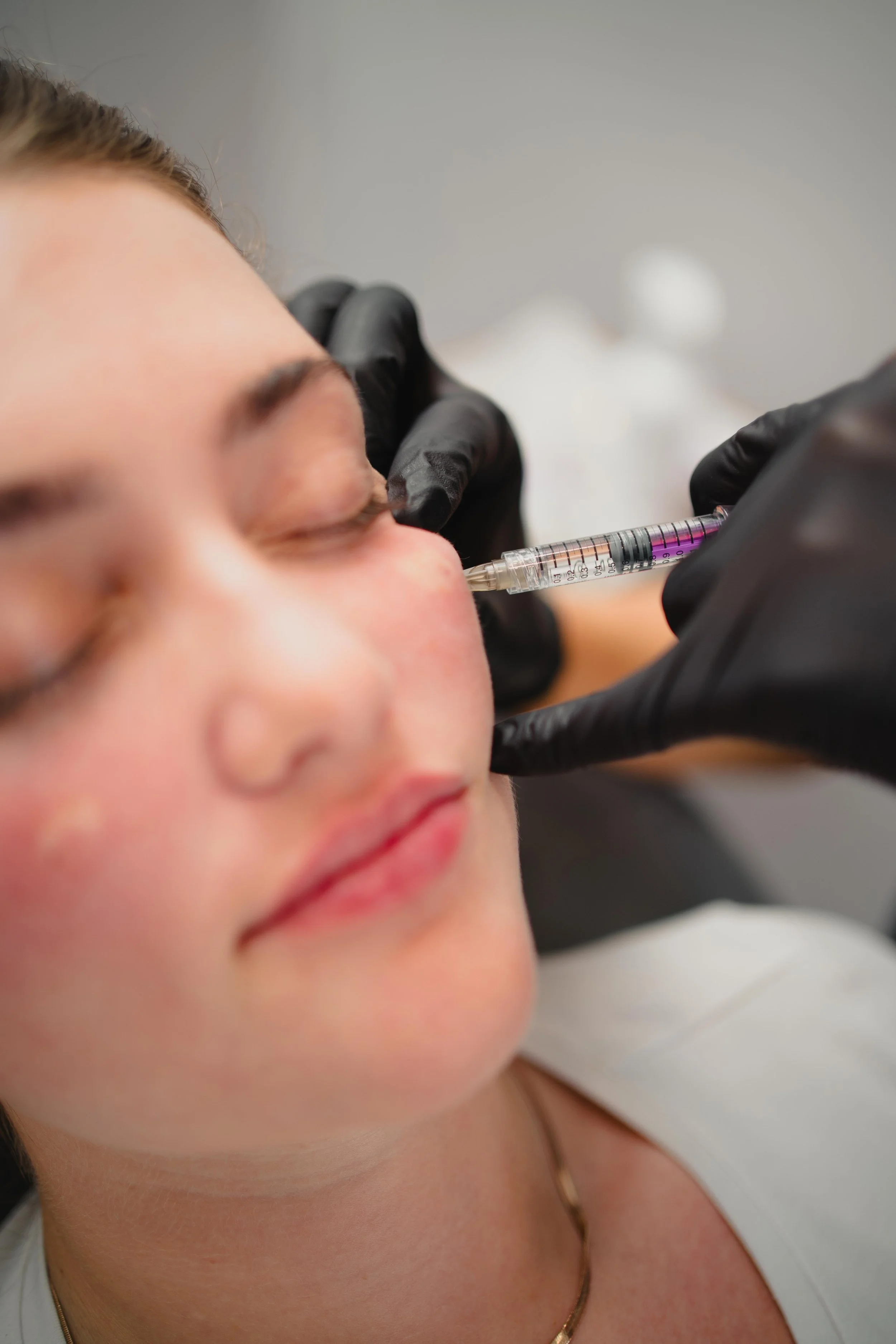 What Clients Actually Notice Before They Ever Book an Appointment with a MedSpa