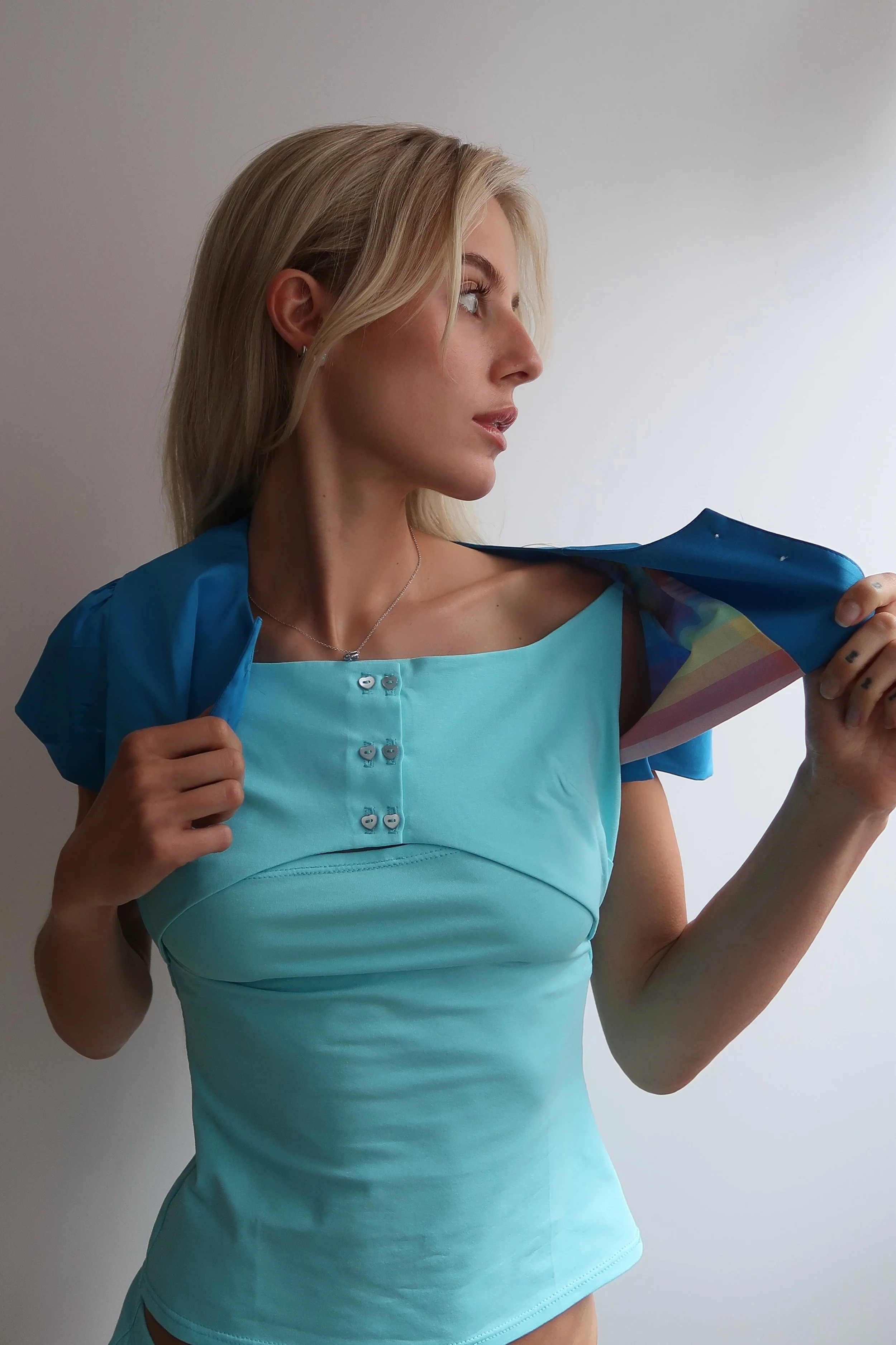bluebolero1.JPG