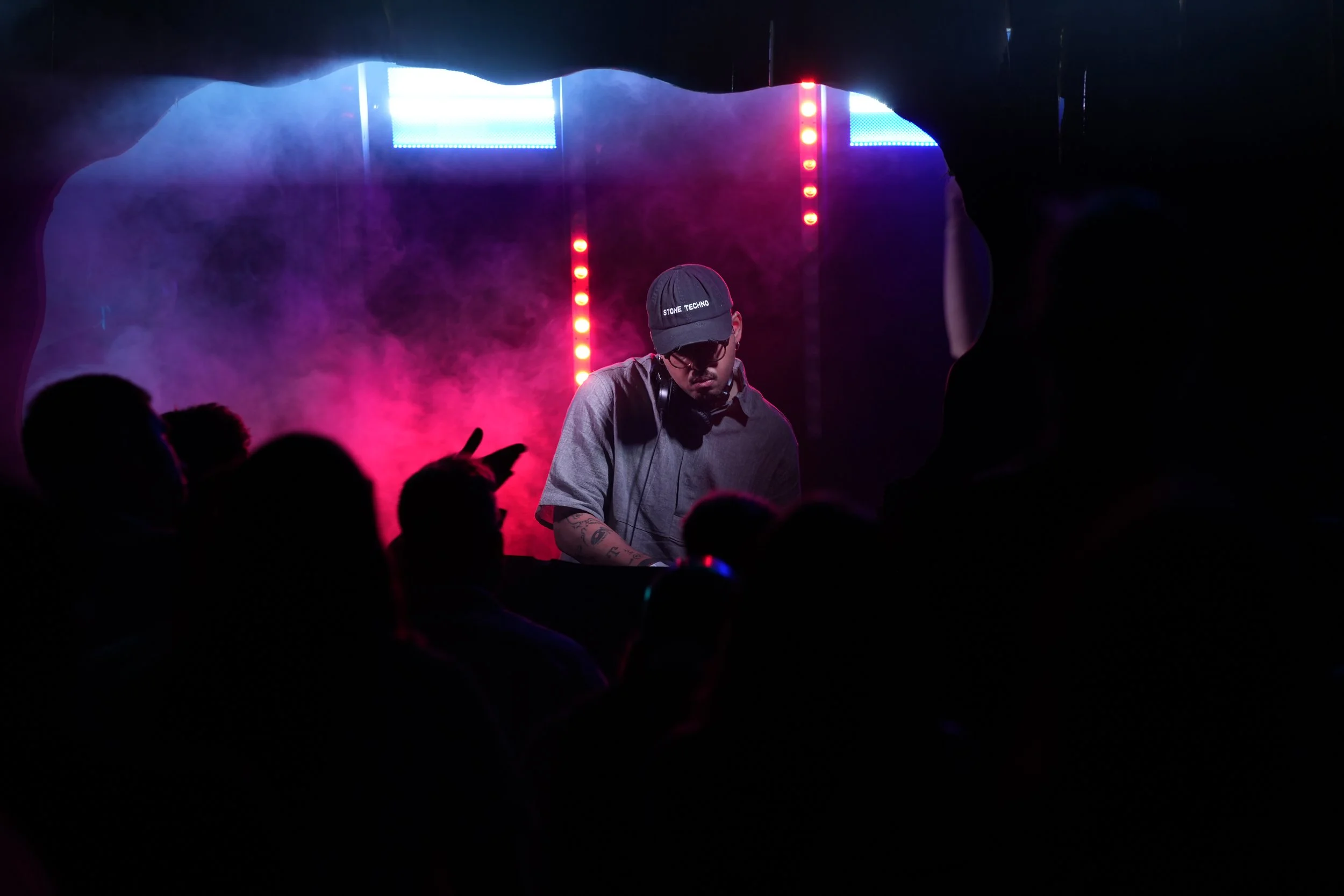 DJ