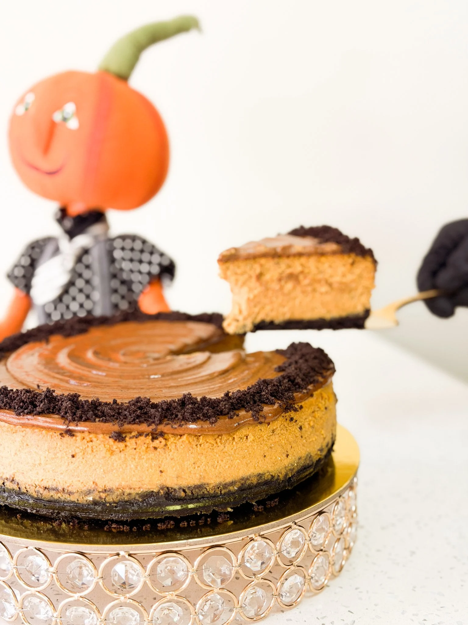 Oreo Pumpkin Cheesecake-30.jpg
