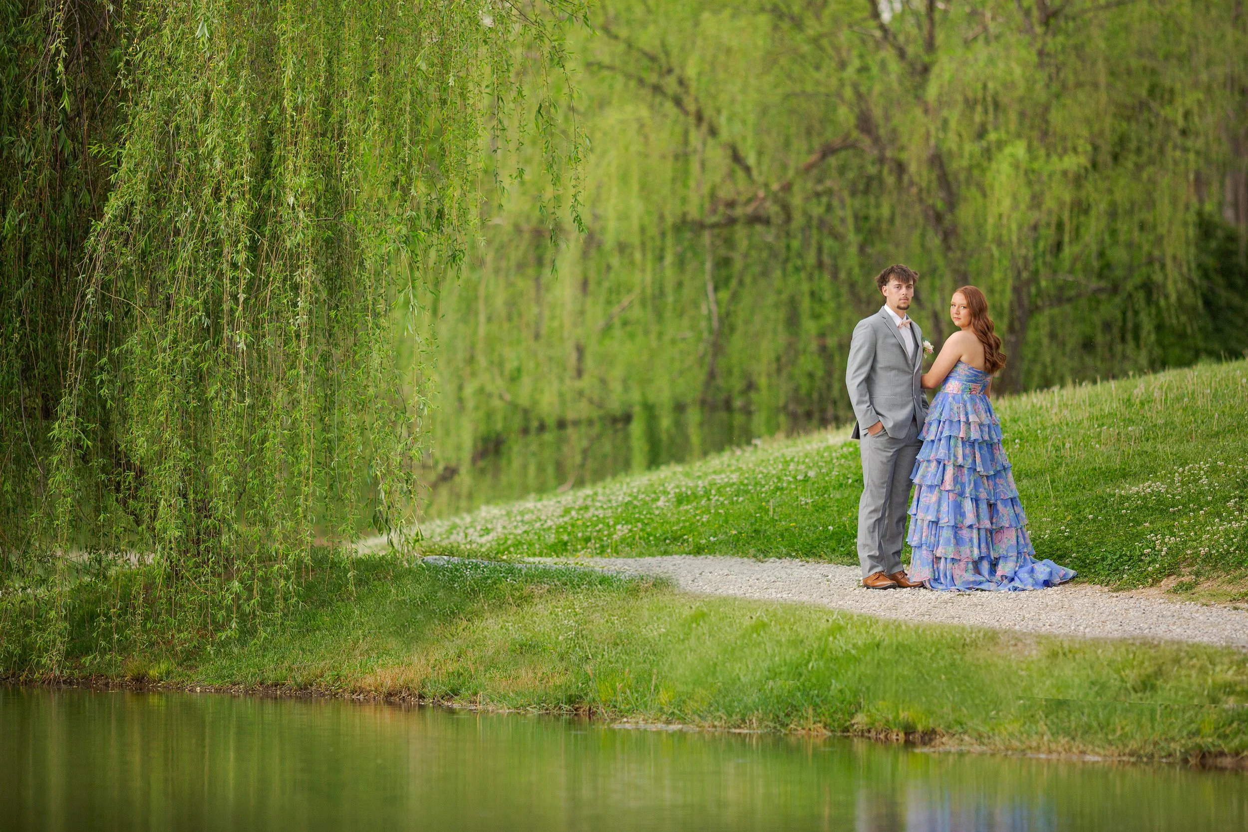 couple-beside-pond-london-ky