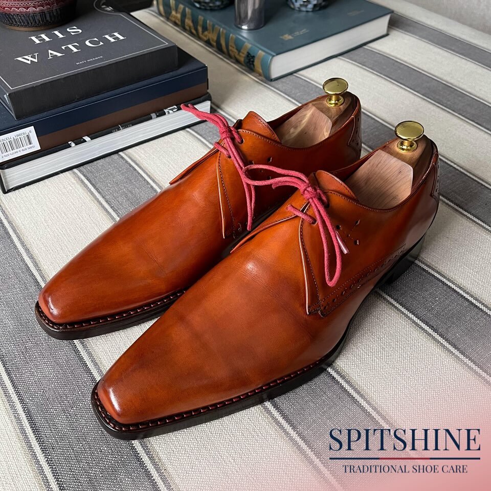We completely stripped, recoloured and restored a pair of @jefferywestuk shoes to our client&rsquo;s specification following some serious staining and heavy wear. They look as good as new! Swipe ➡️ for BEFORE.

Exclusively using @saphir_medailledor 
