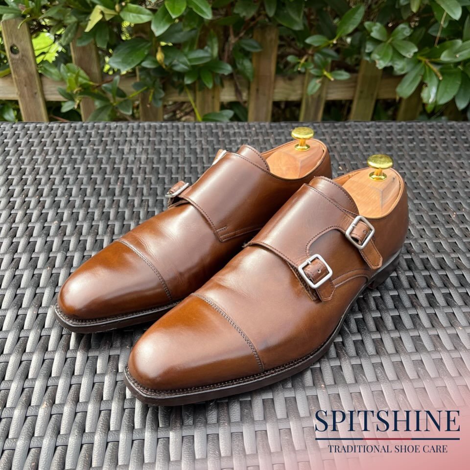 Our Comprehensive Service ensuring these @crockettandjones_official double monks remain well-maintained. Swipe for BEFORE ➡️.

Exclusively using @saphir_medailledor 

#shoeshine #spitshine #shoecare #crockettandjones #shoerestoration #shoes #shoeofth