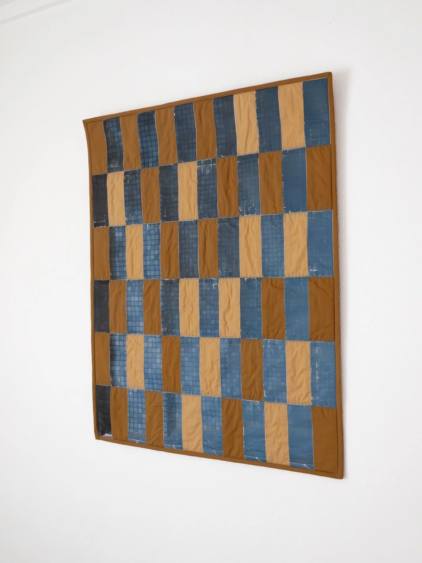 HOUSTON! I&rsquo;ll have some work at @untitledartfairs this weekend as part of the @crafthouston booth #P6! Let&rsquo;s gooooo!! 

Two of these were made during my residency at @willowhouse_ last summer 🫶

&ldquo;HCCC is pleased to be a cultural pa