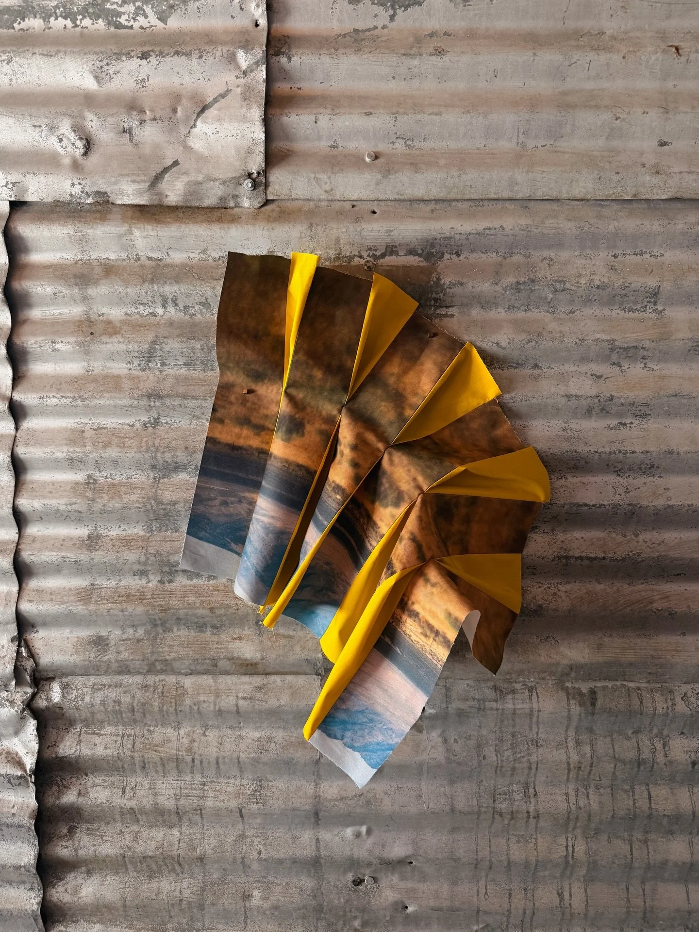 Today&rsquo;s experiment with some leftover photo fabric from another piece. This is not at all finished, just fleshing out an idea. I&rsquo;ve been wanting to think in 3D again so this is me dipping the toe. I tried a few different styles of pleats 