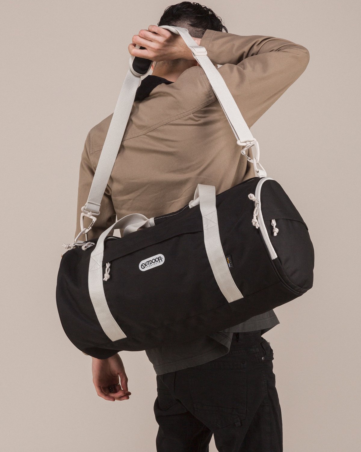 2022-super-duffel-008-on-figure.jpg