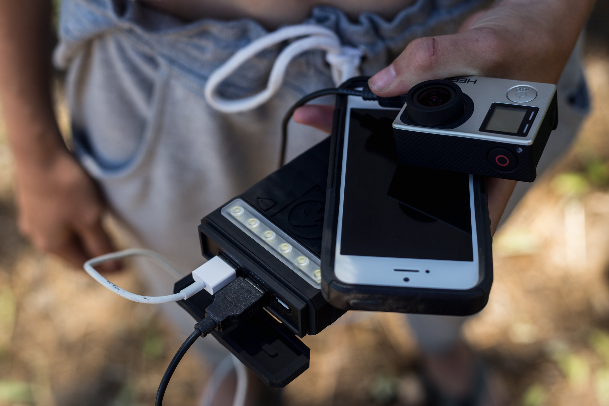 OT2600-B-Kodiak2-Charging-Hand.jpg