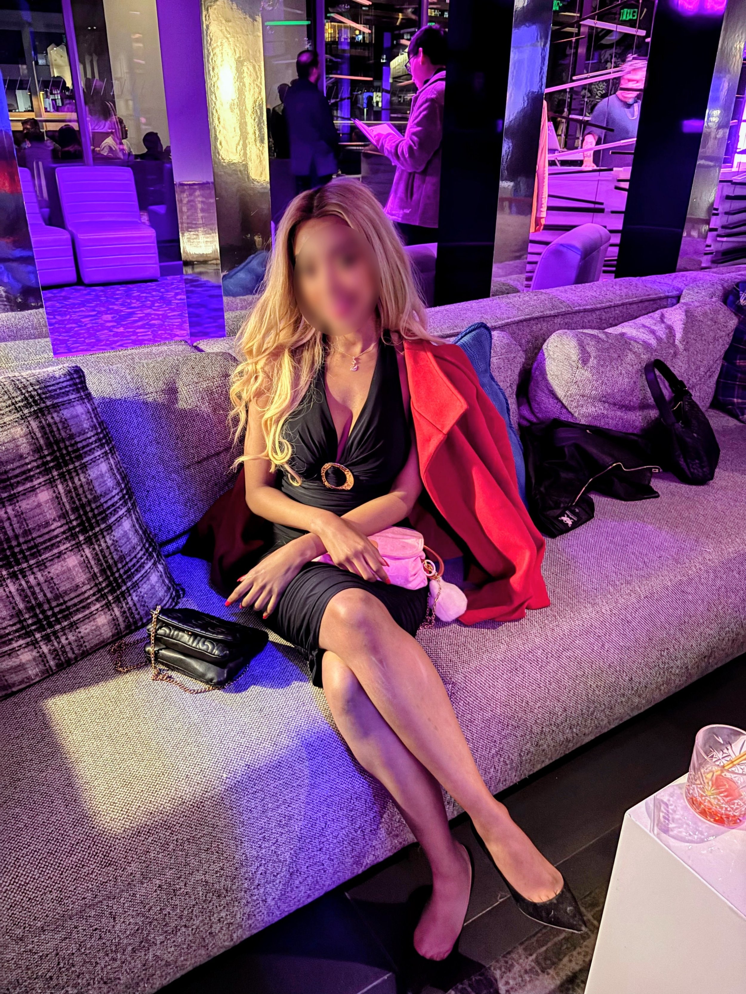 Discreet companionship, meaningful connection, and effortless relaxation.
For those who carry full lives and seek moments of ease, warmth, and genuine connection. This is a space to slow down, unwind, and enjoy life beyond t