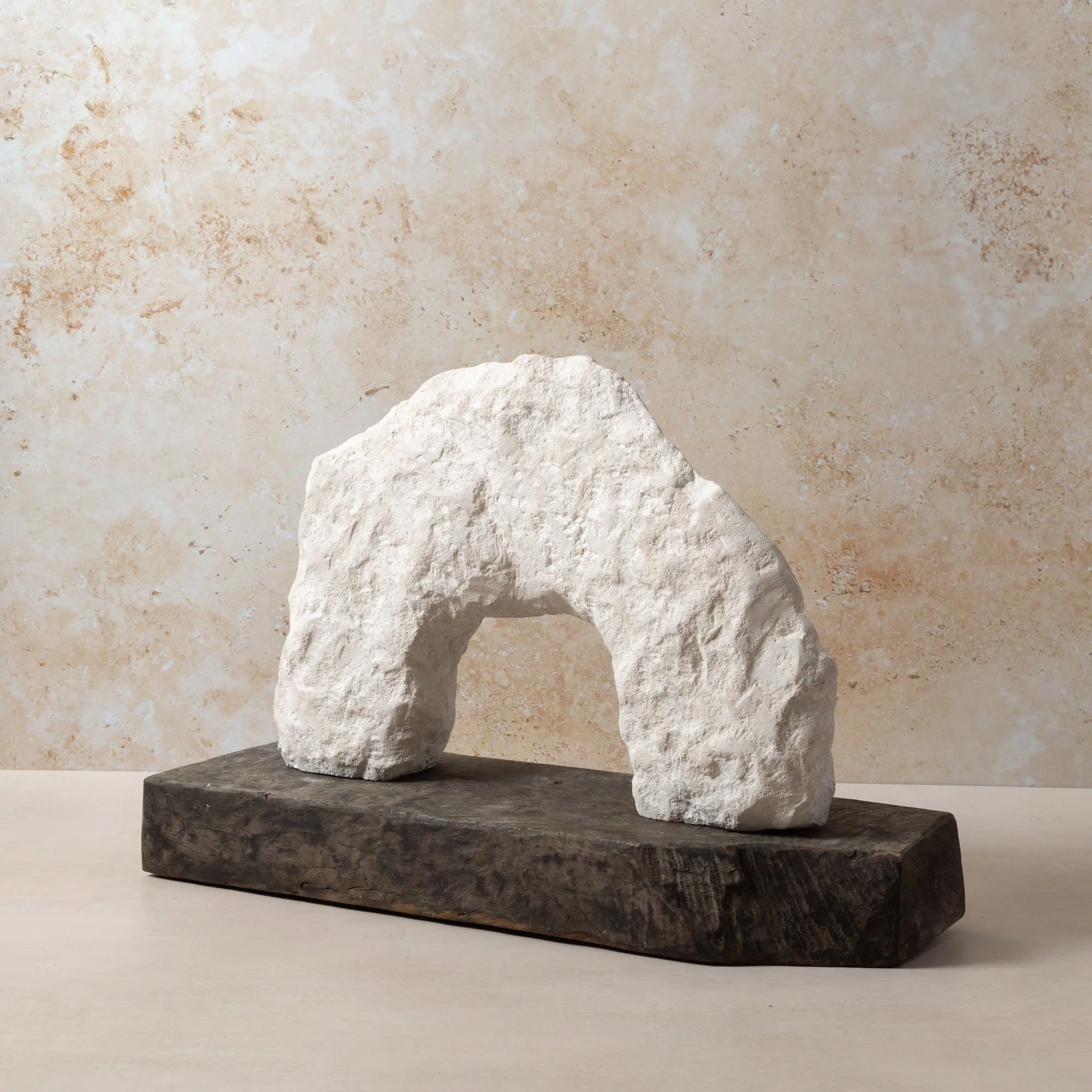 -A NEW TRIBE AMBERLEY STONE DURDLE DOOR SCULPTURE 02.jpg
