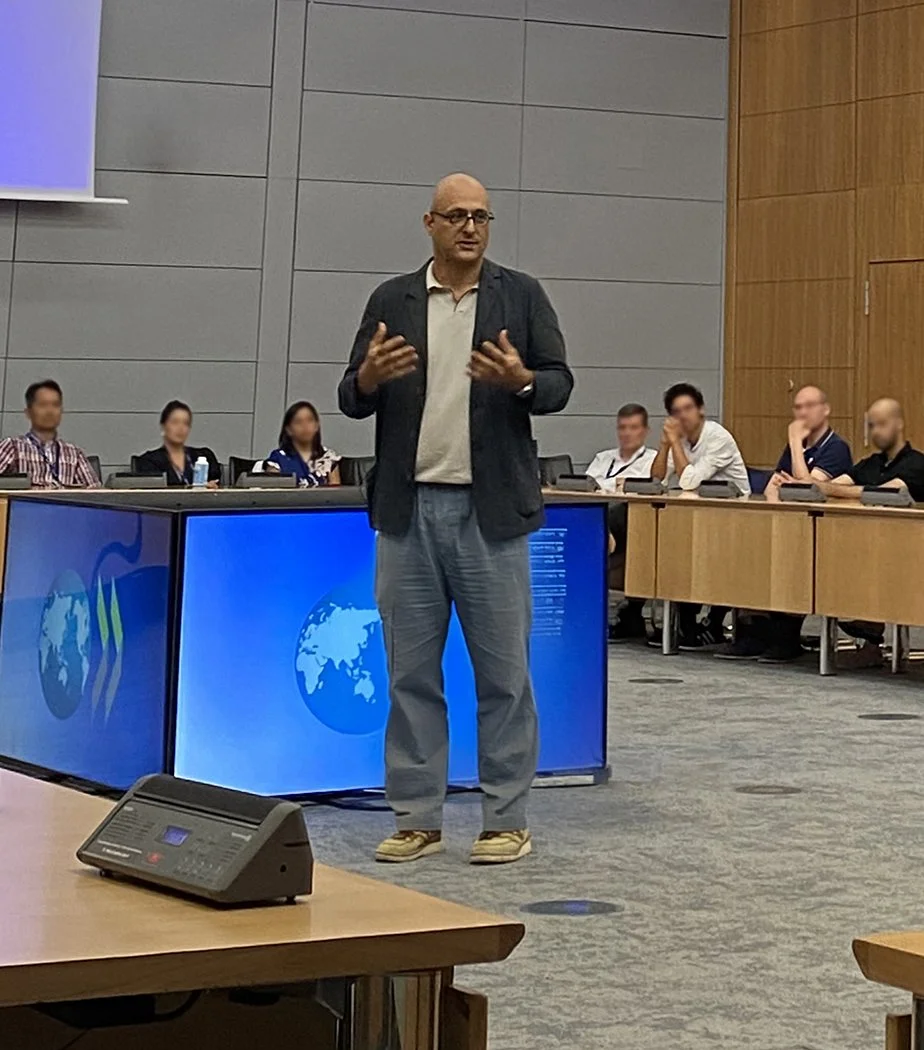 OECD Executive Education Program July 2023_IMG-3939_croppedblurred_v4 copy.jpg