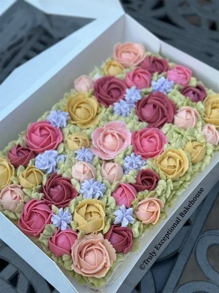 Floral Cake.jpg