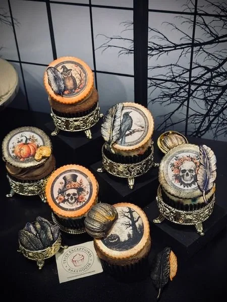 Victorian antique cupcakes.jpg
