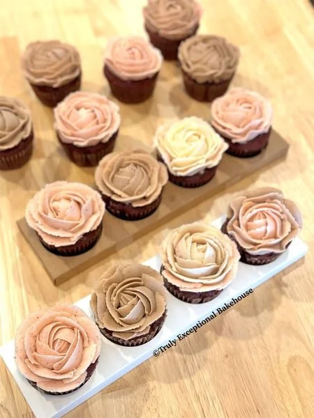 Rose Cupckaes.jpg