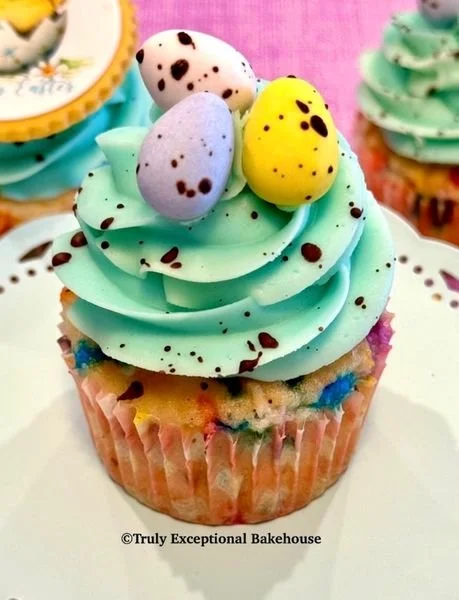 easter cupcake 1.jpg