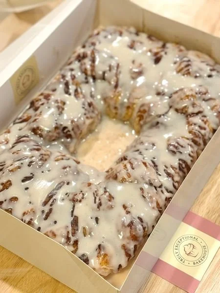 Large King Cake.jpg
