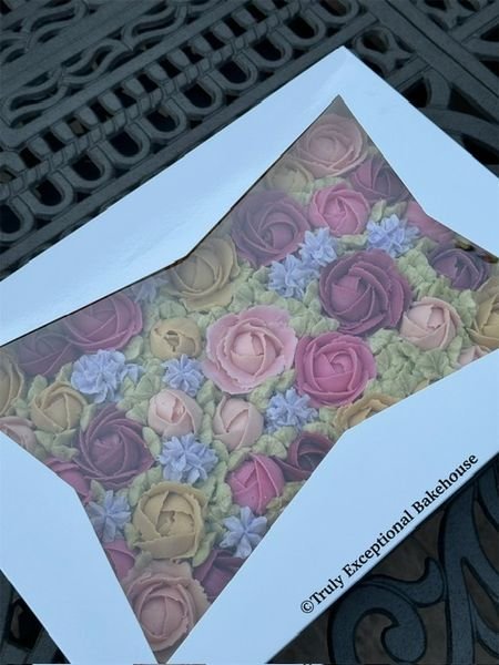 Boxed floral cake.jpg