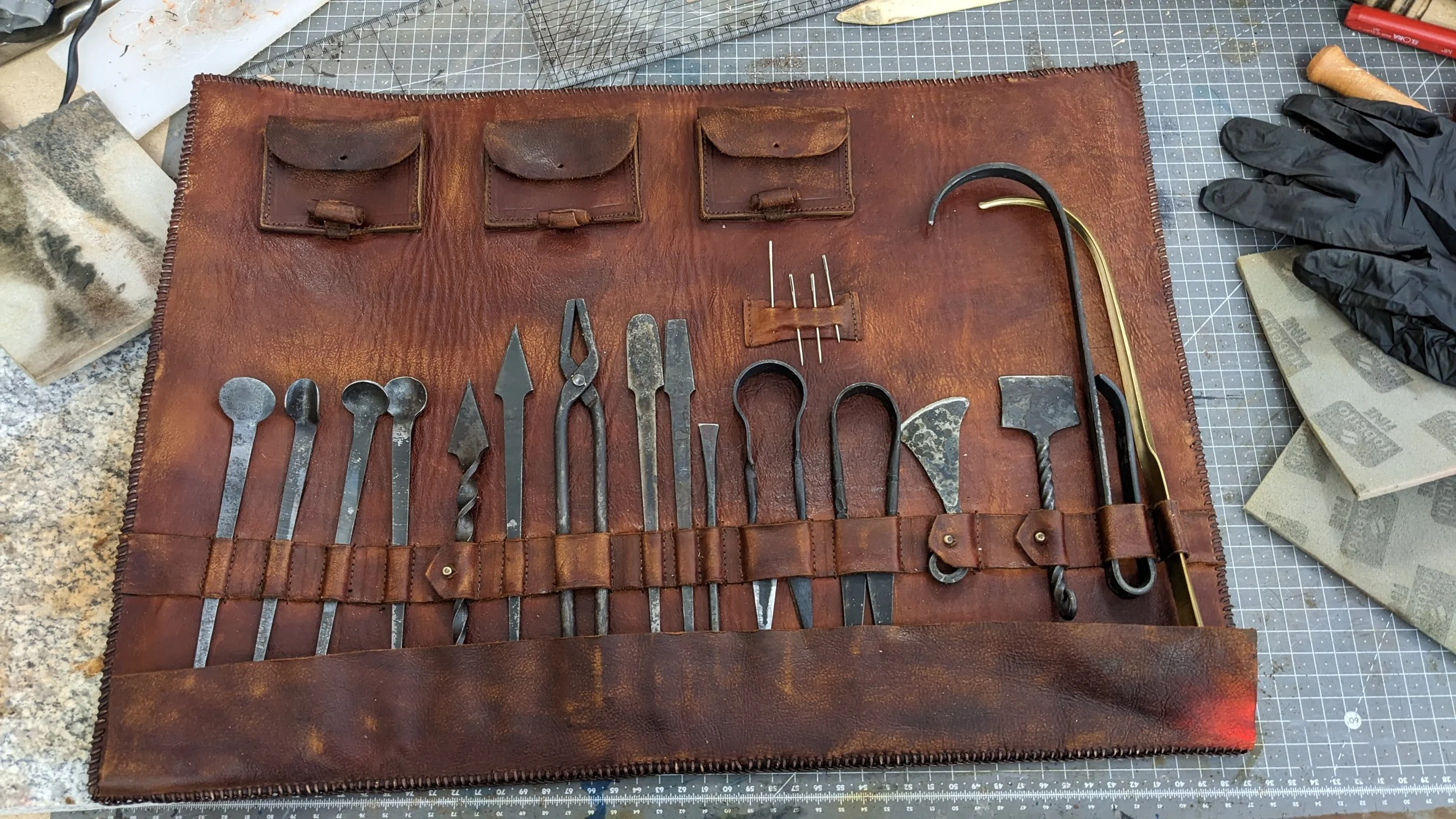 Alan Brooker Drapes, medical tool roll 'Gladiator II'
