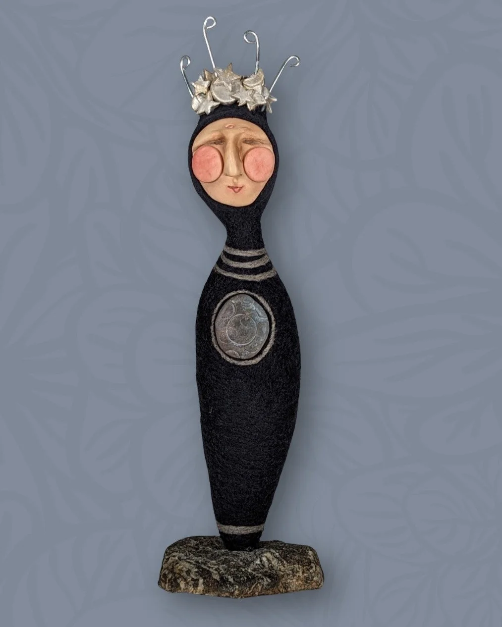 Winter has arrived here in my neck of the woods. The days are short, but the good news is that the light will slowly return. Some years, I can really feel the need for that light. This year is one of those.

However the light is finding you, I wish y