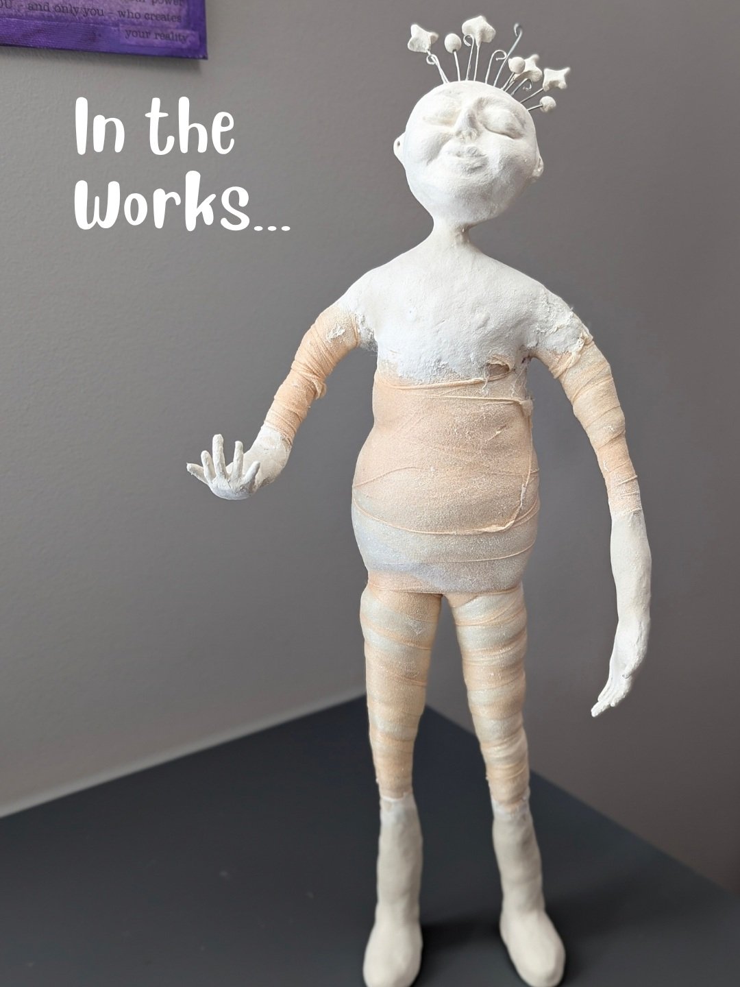 This is a little spirit gal in the works. I'm making her alongside the folks in my Equinox Doll workshop.

And if you've ever wondered how it all goes down... this is how!

I tend to work in bits, so she'll get some more neck to work out those should