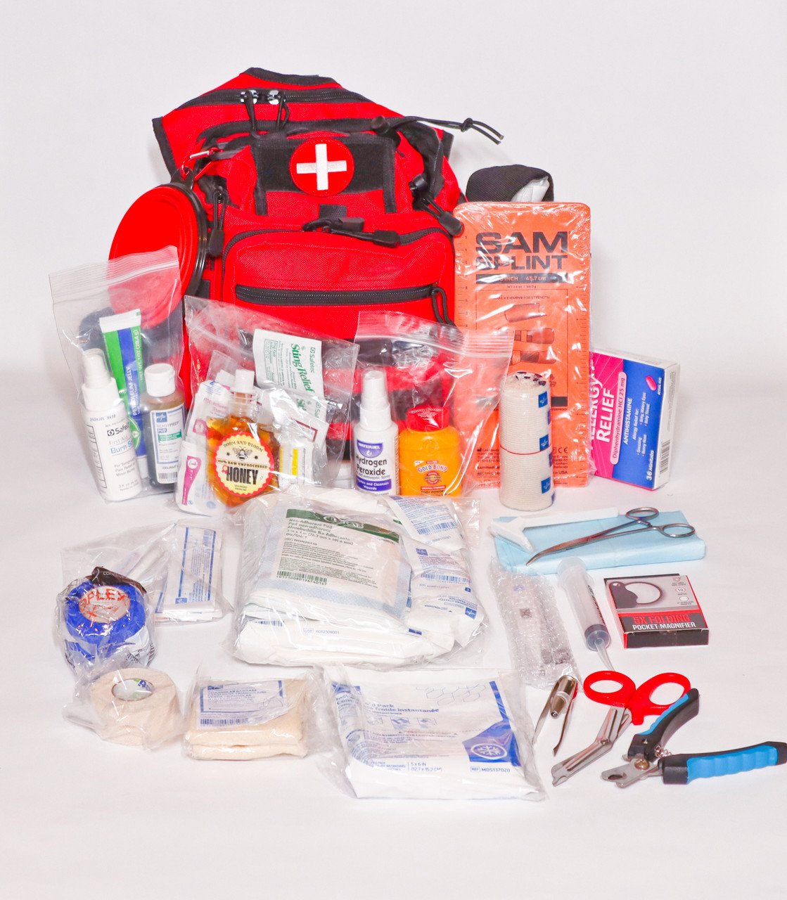 Best_Ultimate_Pet_Dog_Parent_First_Aid_Kit_with_supplies__32244.jpg
