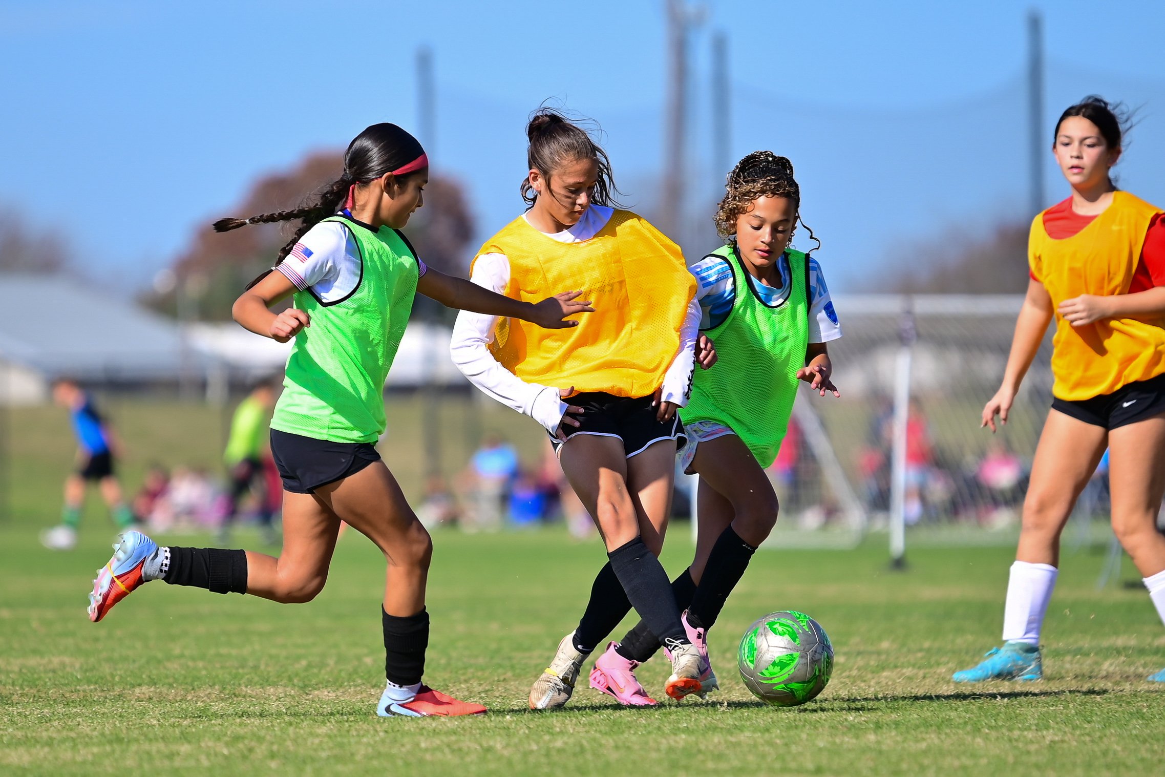 DSC_3807-12-20-2025-1120-StarsvsStripes-SoccerGirls2015-20.jpg
